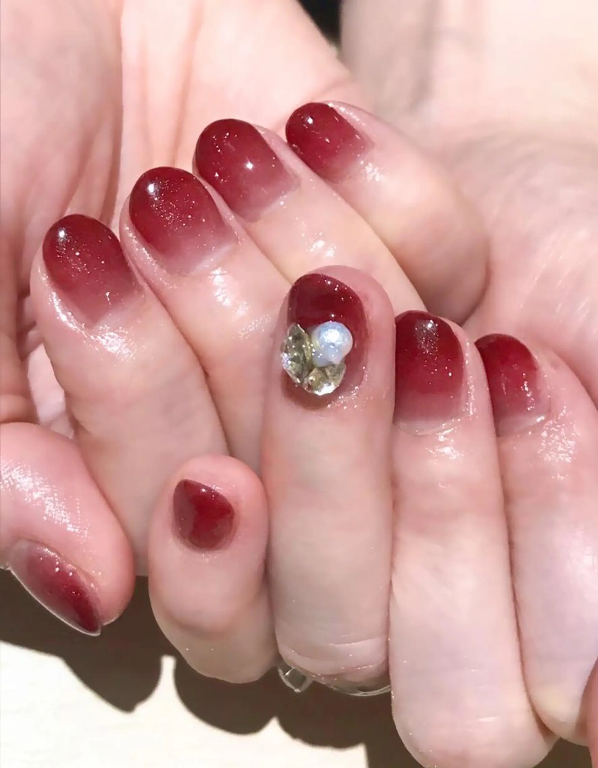 ネイル グラデーション 赤色 Nyanco Nailのネイルデザイン
