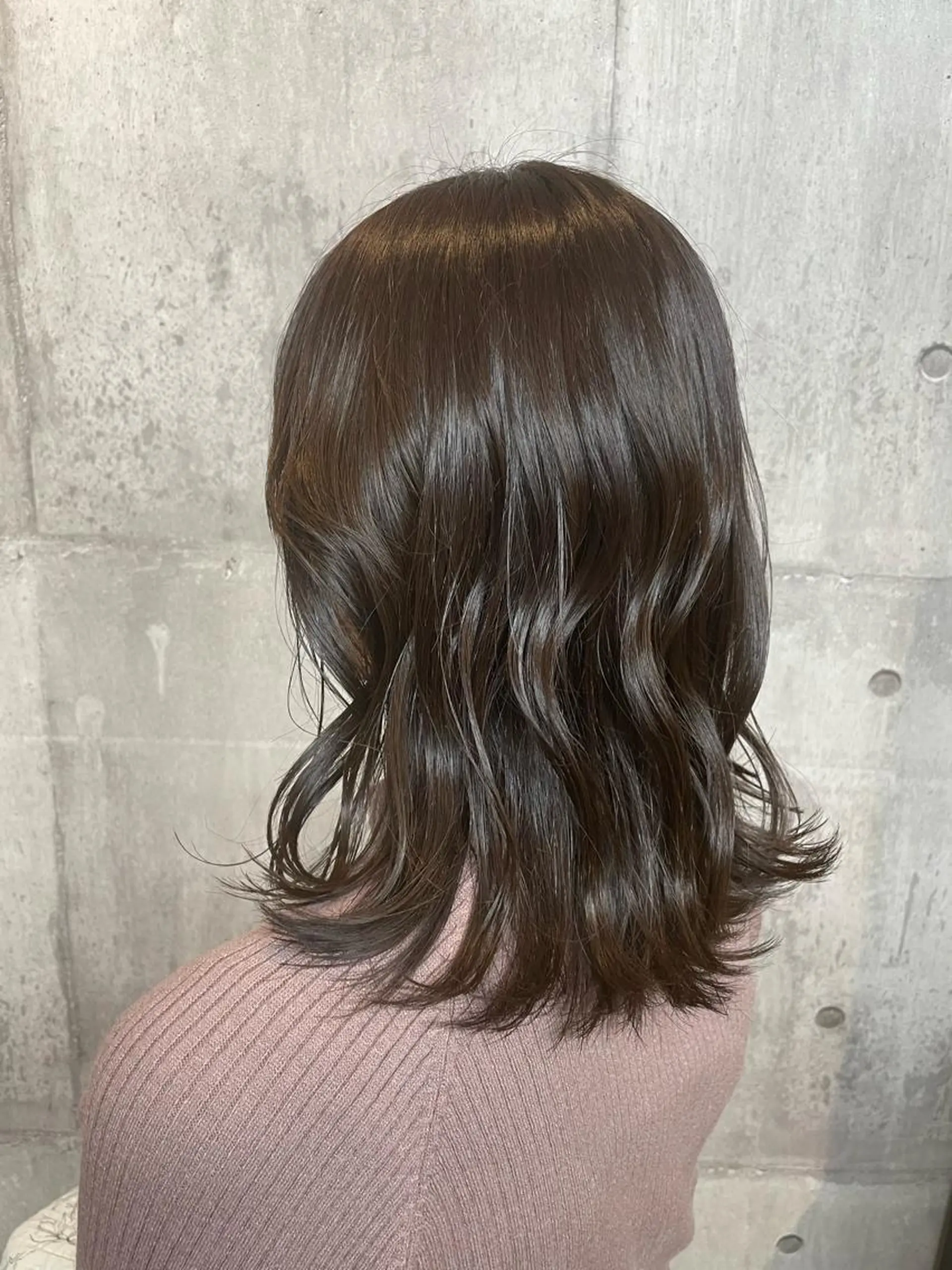 ミディアム ヘアカラー ami .のヘアスタイル