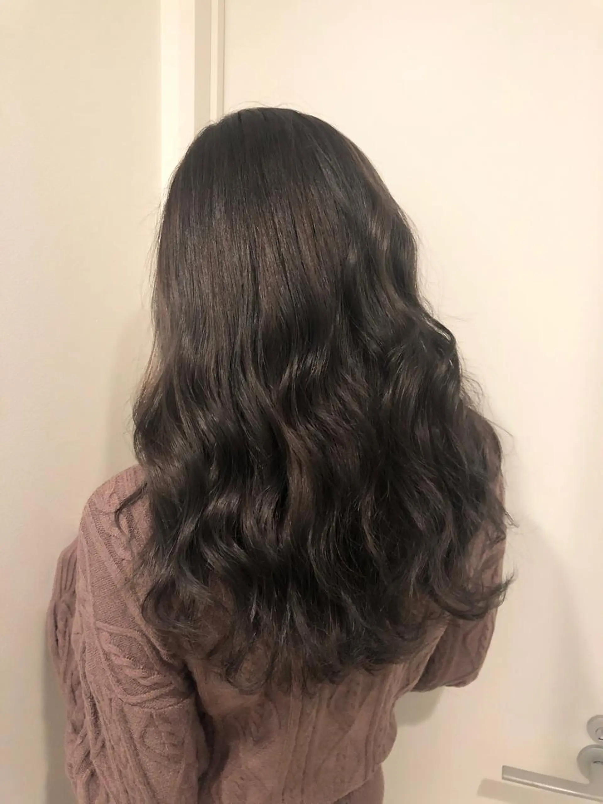 ロング カラー ダークグレー ダークグレージュ グレージュ ヘアカラー トリートメント 🧡艶髪ちゅるん髪 🫧🧡YUKI❄️のヘアスタイル