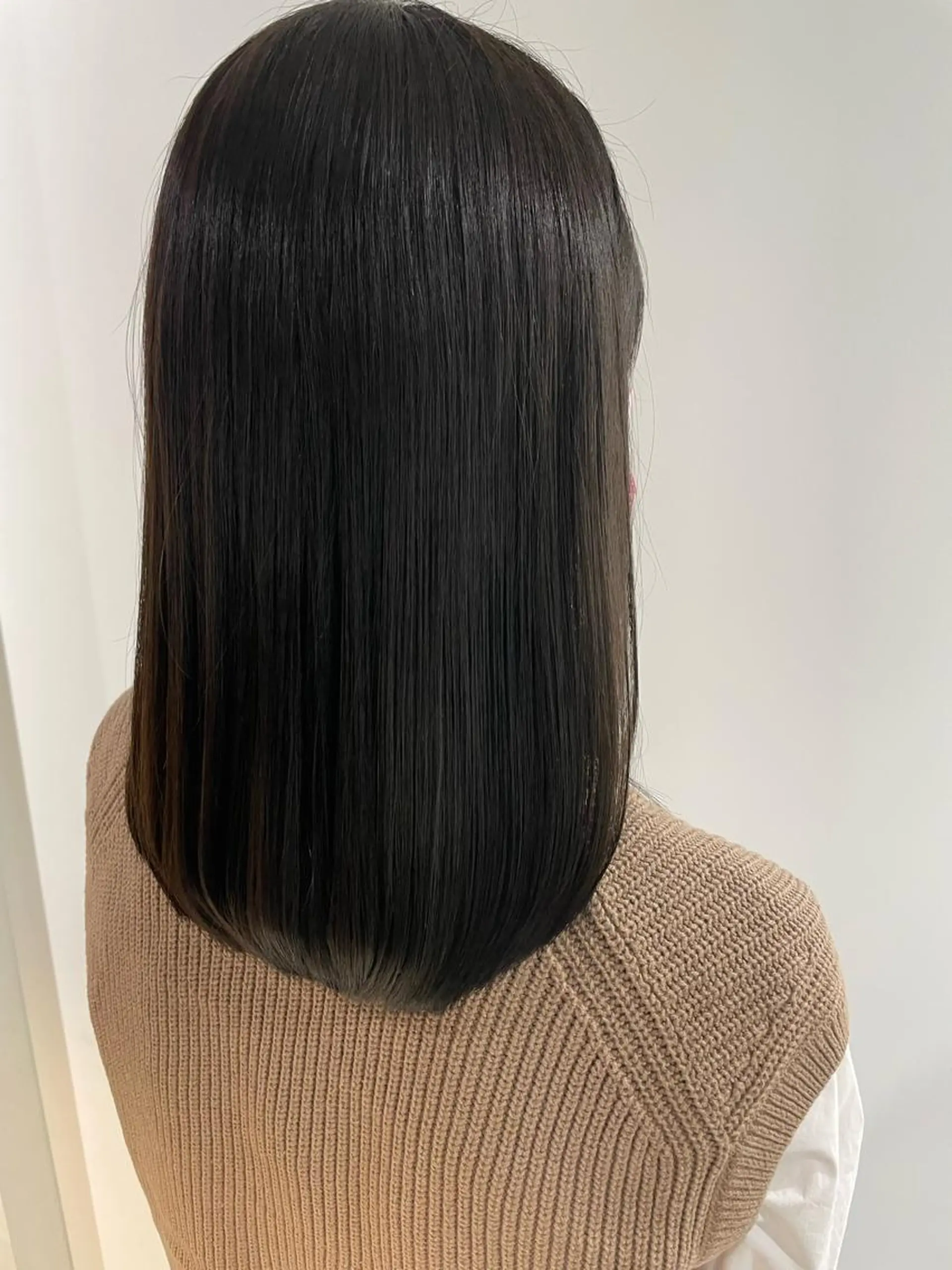 セミロング カラー 髪質改善イノアカラー 富澤ショウタのヘアスタイル