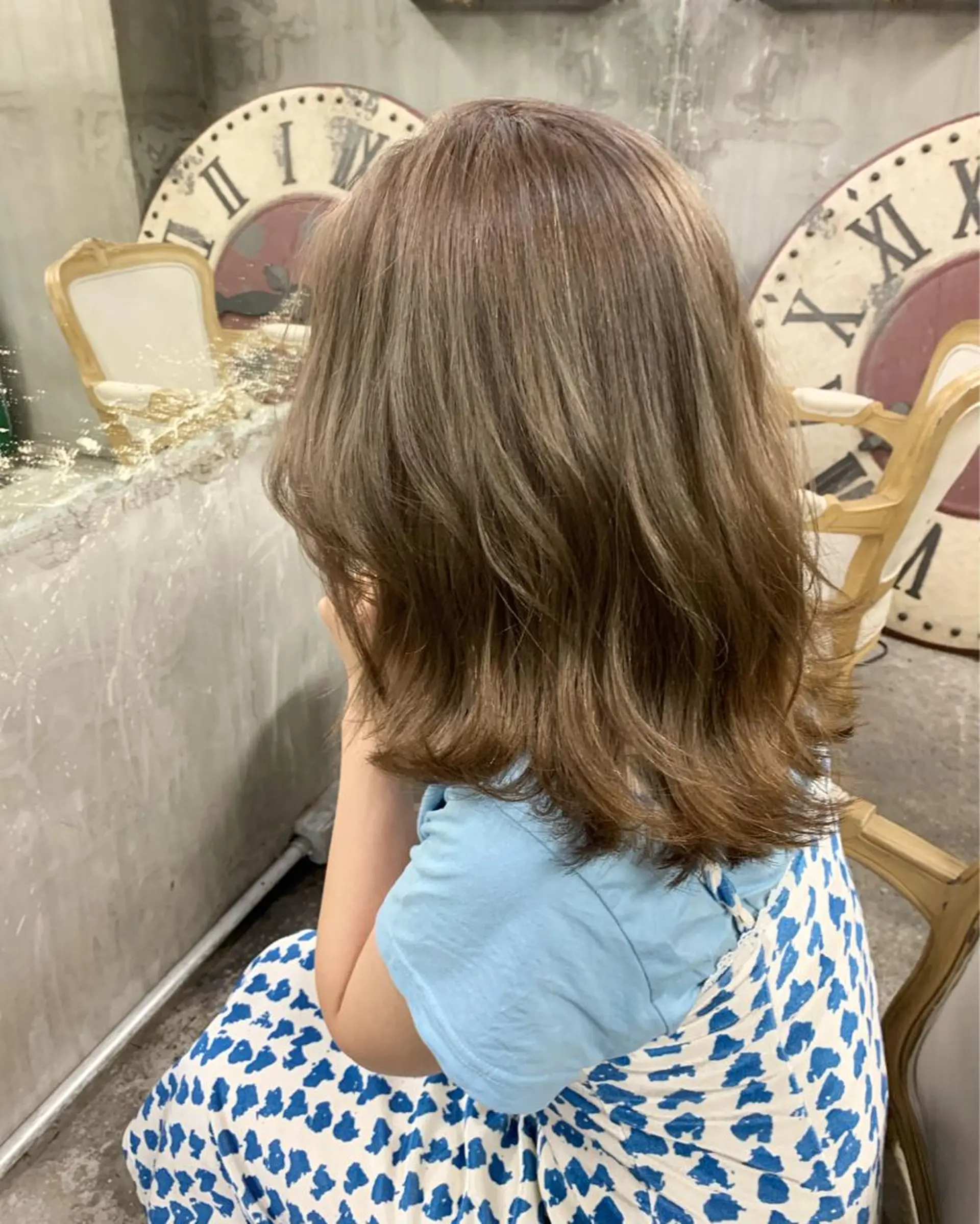 ミディアム カラー ベージュカラー 透明感カラー ダブルカラー ミルクティーベージュ 似合わせカラー🫶 小川千波のヘアスタイル