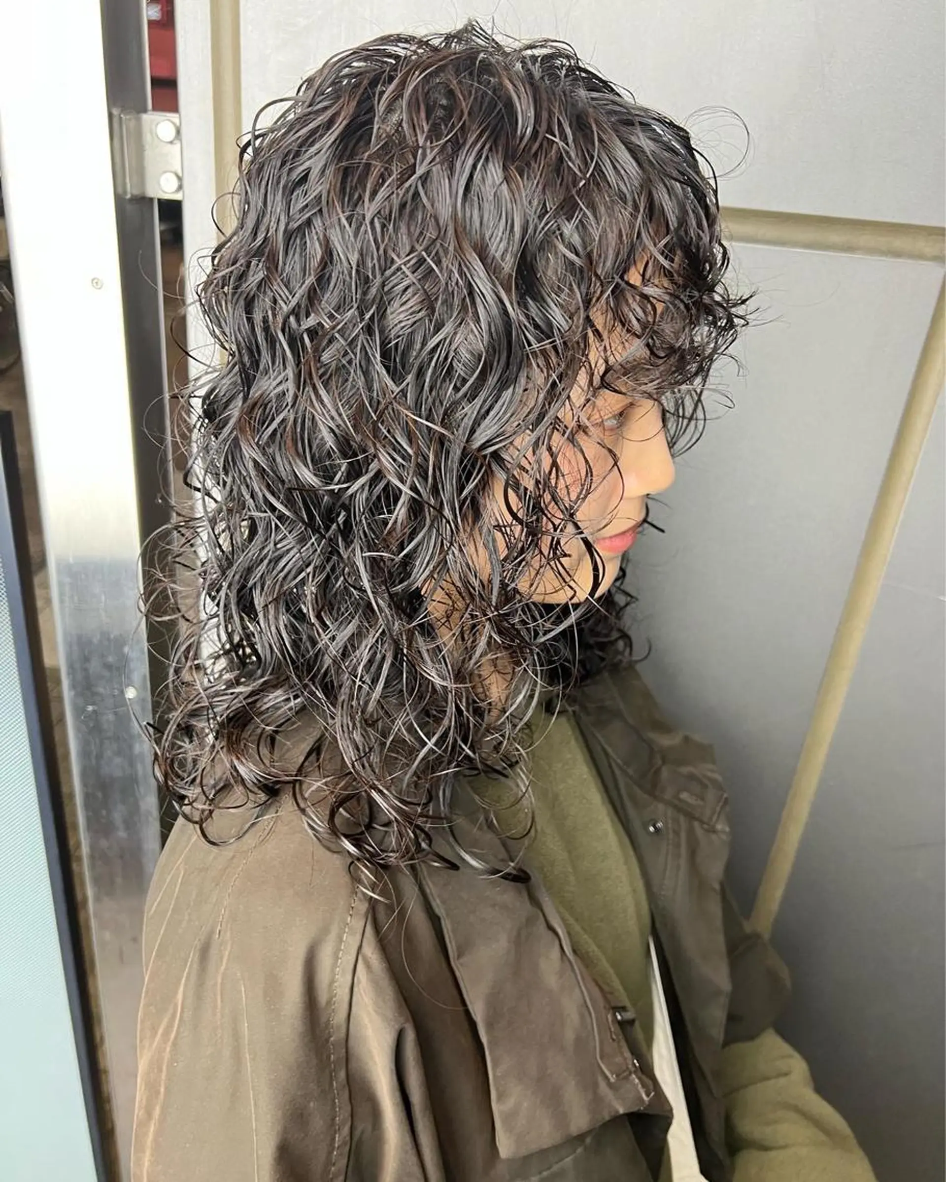 セミロング パーマ セミロングパーマ スパイラルパーマ salonF 🔸hamaのマツエク・マツパデザイン