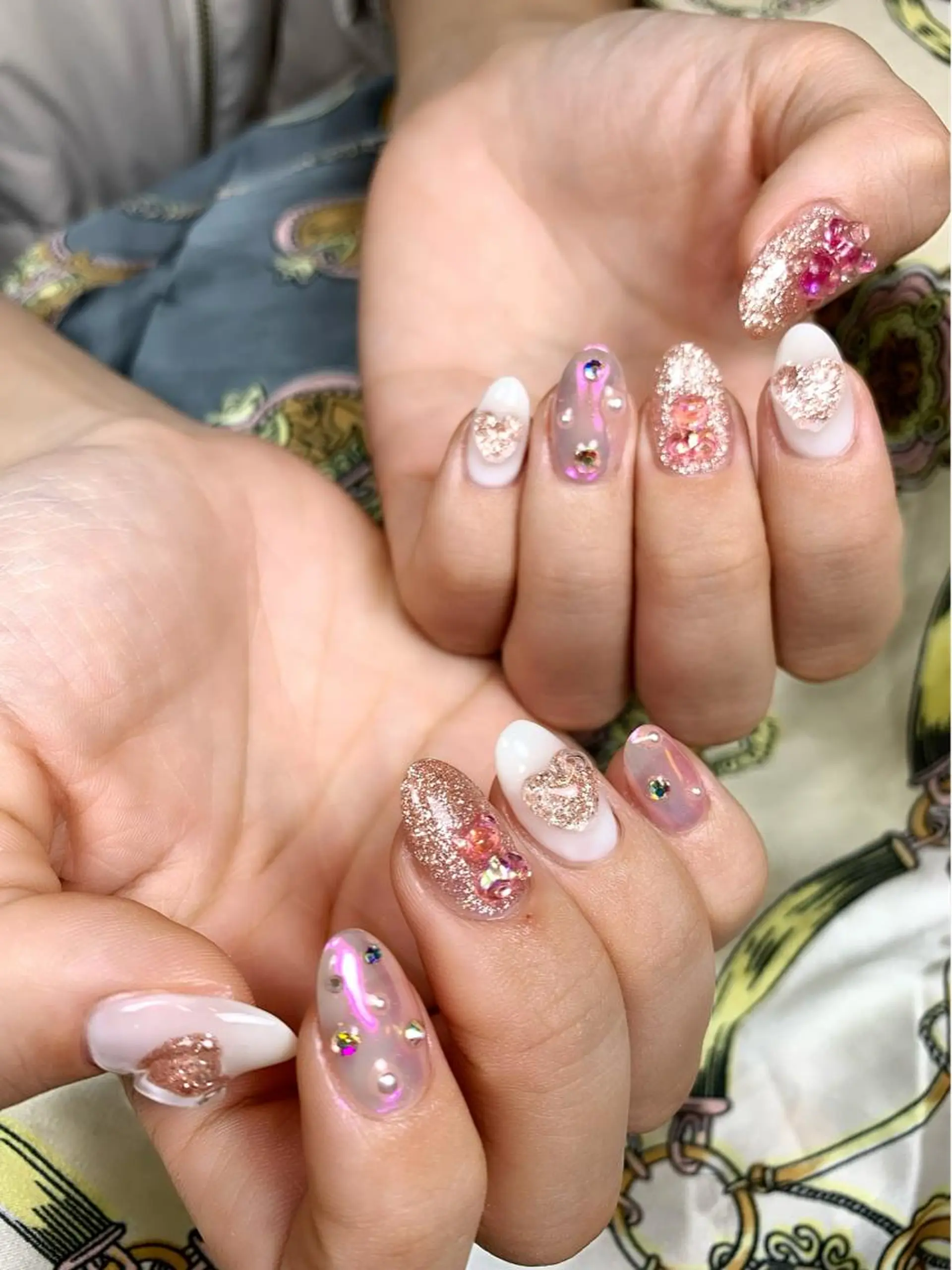 ネイル オーロラネイル ハート ミラーネイル ハンドネイル Nail Salon R.N アールドットエヌ所属・R.N アールドットエヌのネイルデザイン