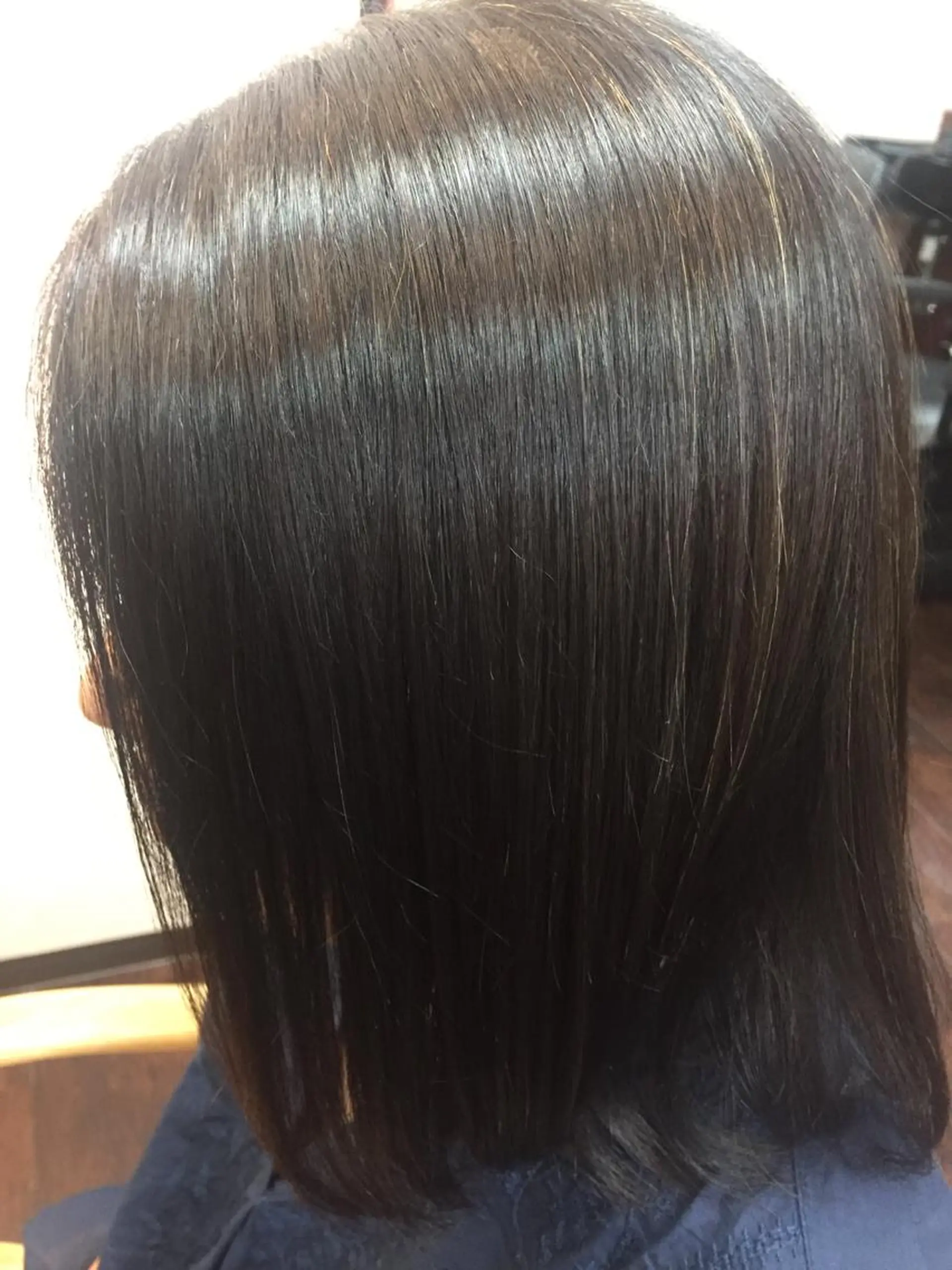 セミロング パーマ 桧山 真のヘアスタイル