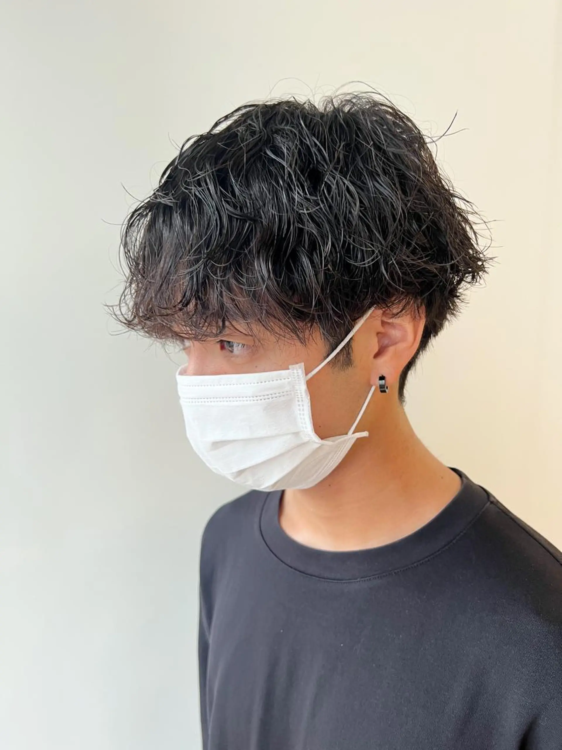 ショート パーマ メンズ メンズパーマ 波巻きパーマ カット パーマ メンズカット曲がる 縮毛矯正佐々木タクマのヘアスタイル