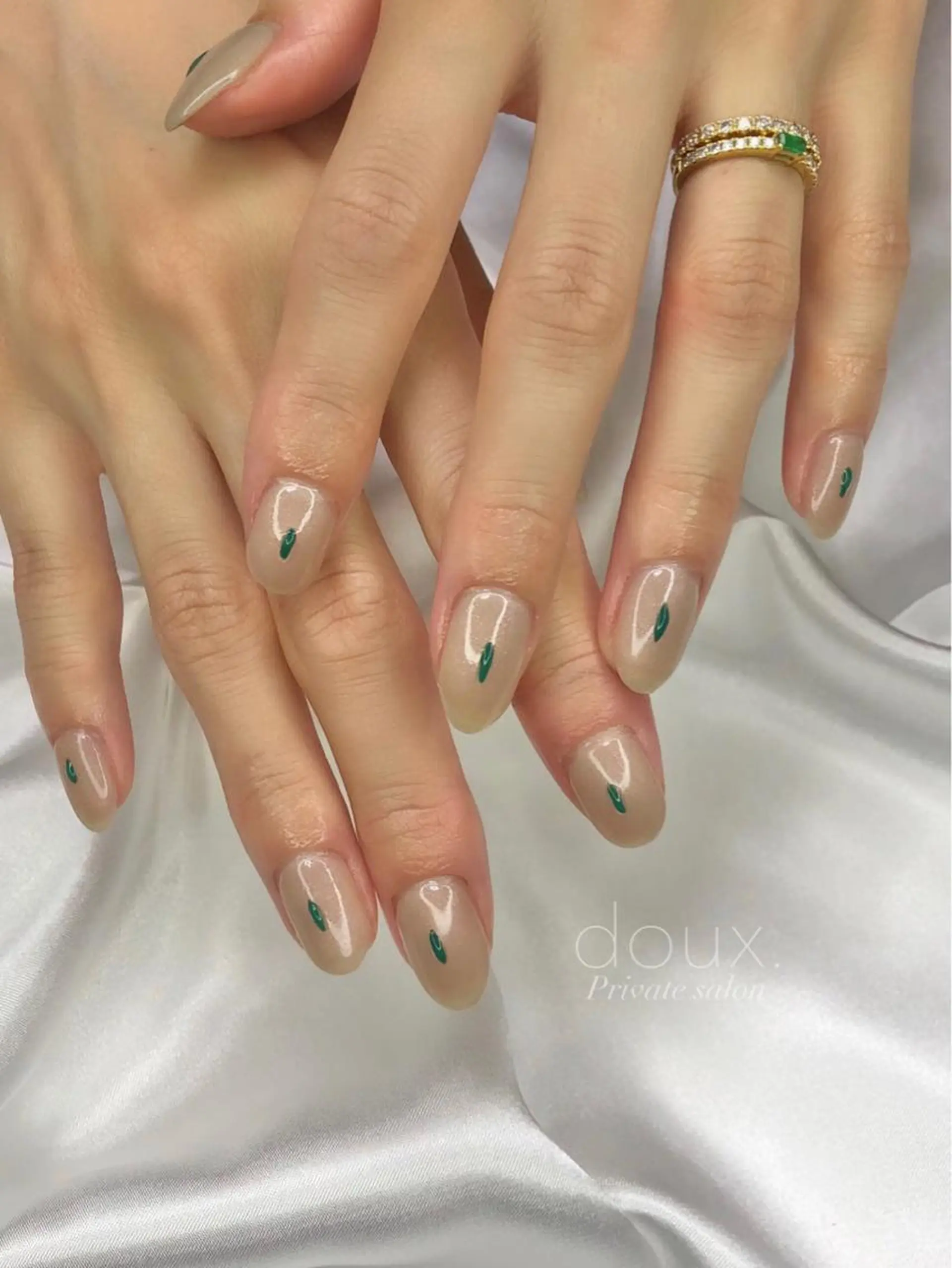 ネイル ニュアンスネイル doux. nailのネイルデザイン