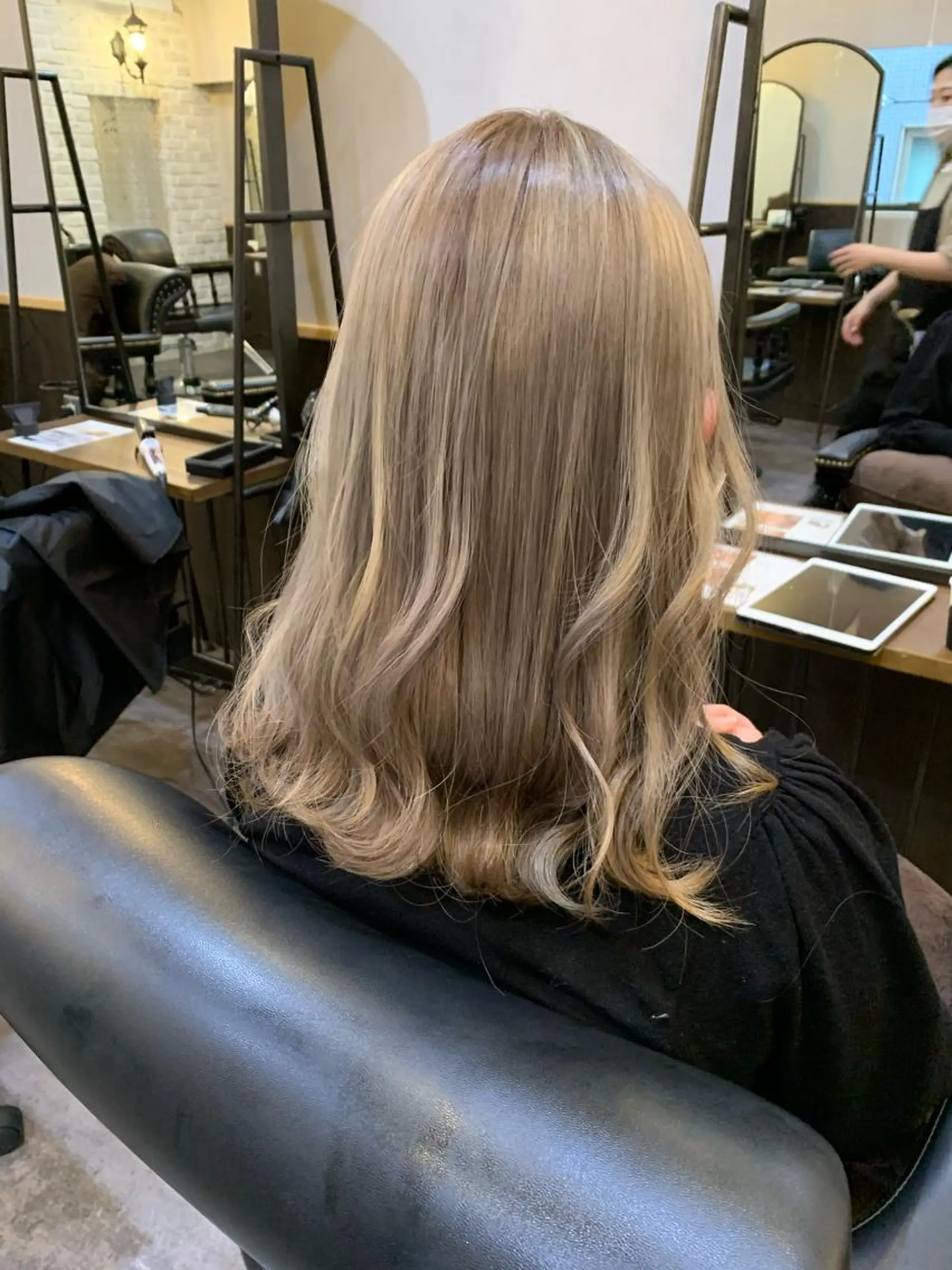 セミロング ヘアカラー トリートメント 🌿本厚木代表 HIROKI🌿のヘアスタイル