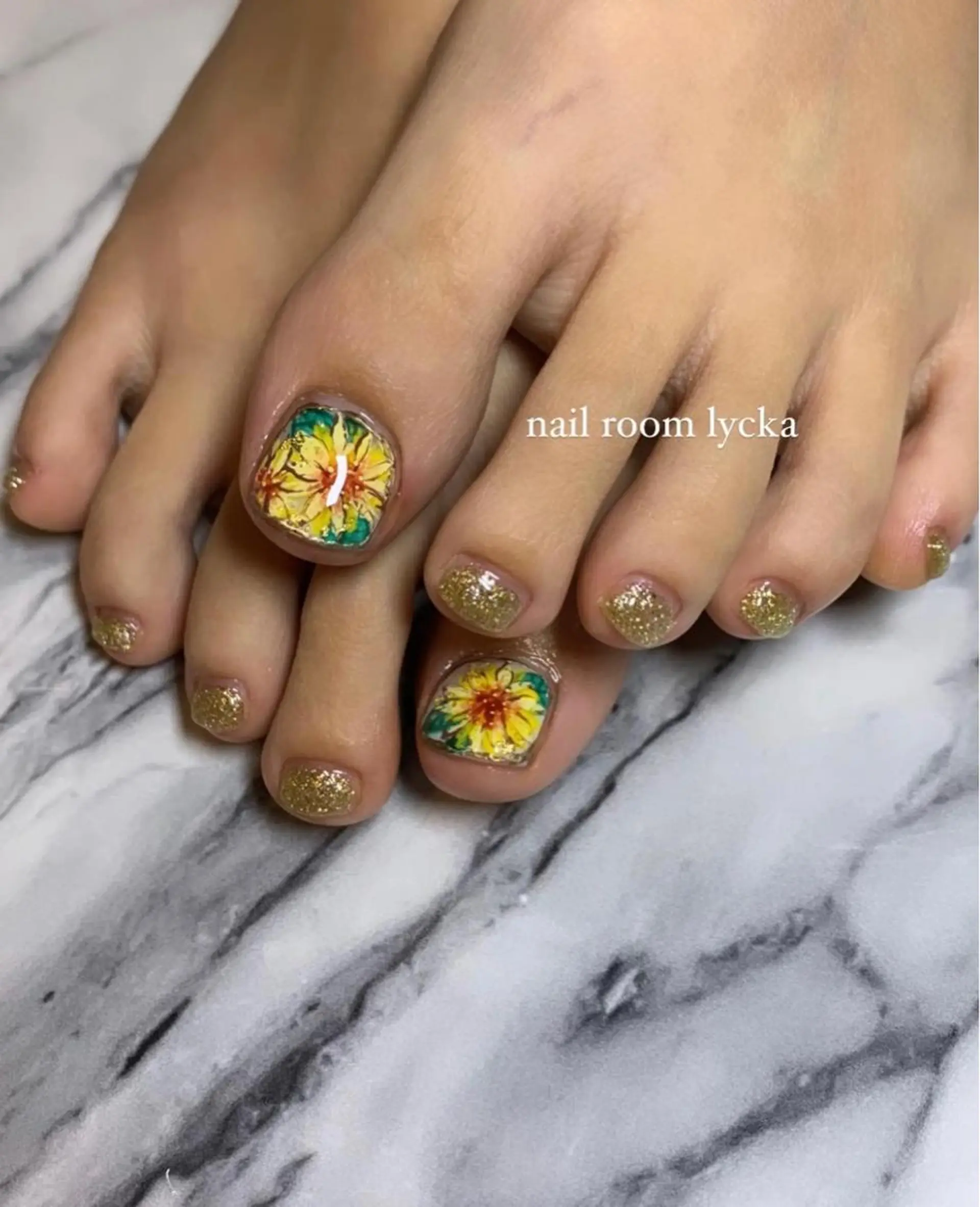 ネイル ﾈｲﾙﾙｰﾑﾘｯｶ 𝐦𝐚𝐲𝐮のネイルデザイン