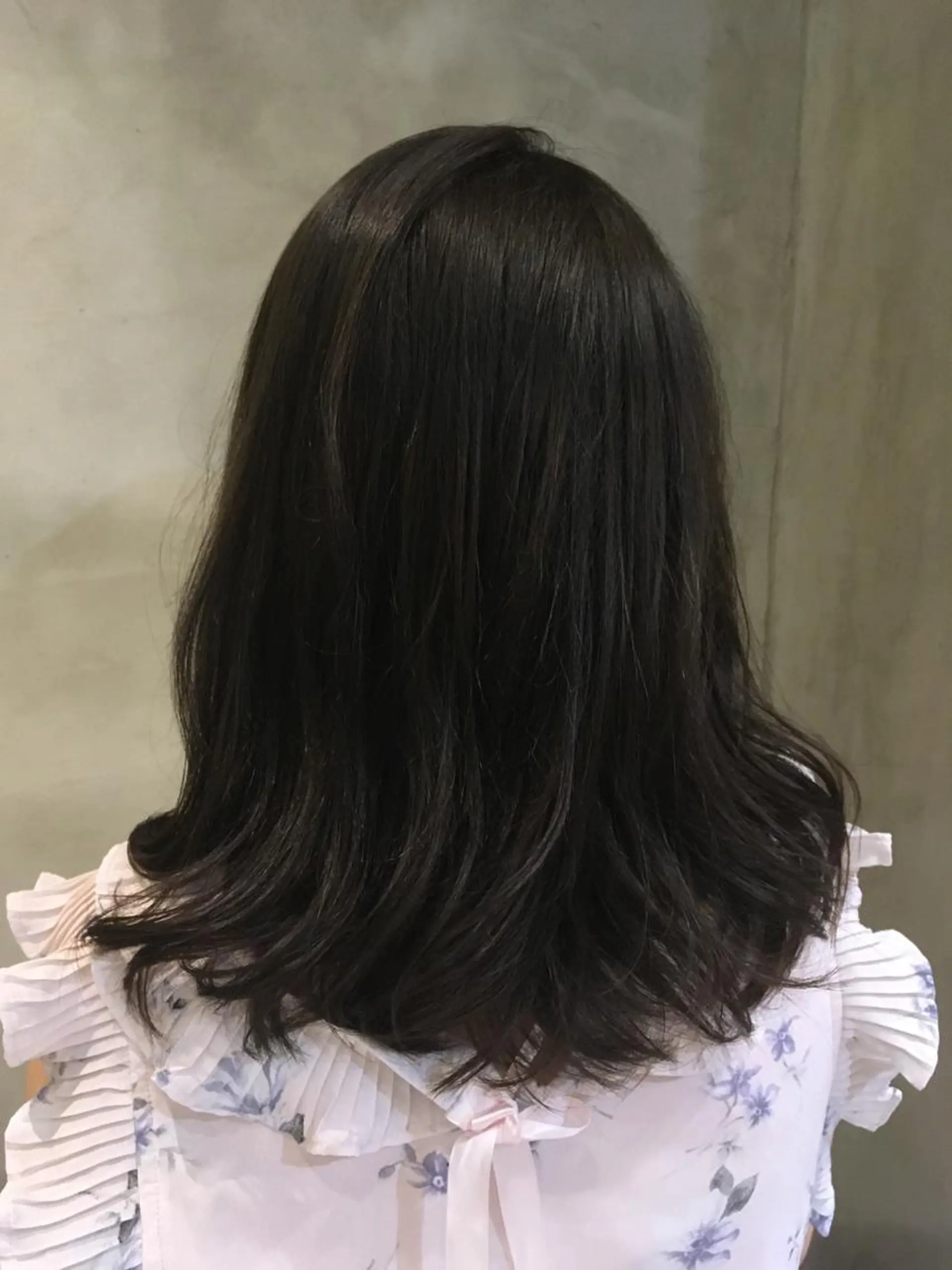 ミディアム カラー アッシュ ブルーカラー ブルージュ ツヤ美髪💐 髪質改善/高山愛来のヘアスタイル