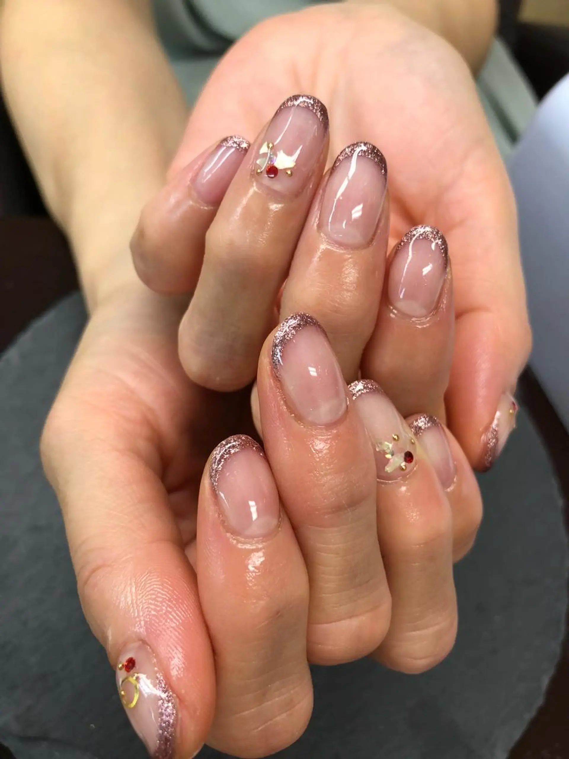 ネイル フレンチネイル esNail&eye イーズネイル＆アイのネイルデザイン