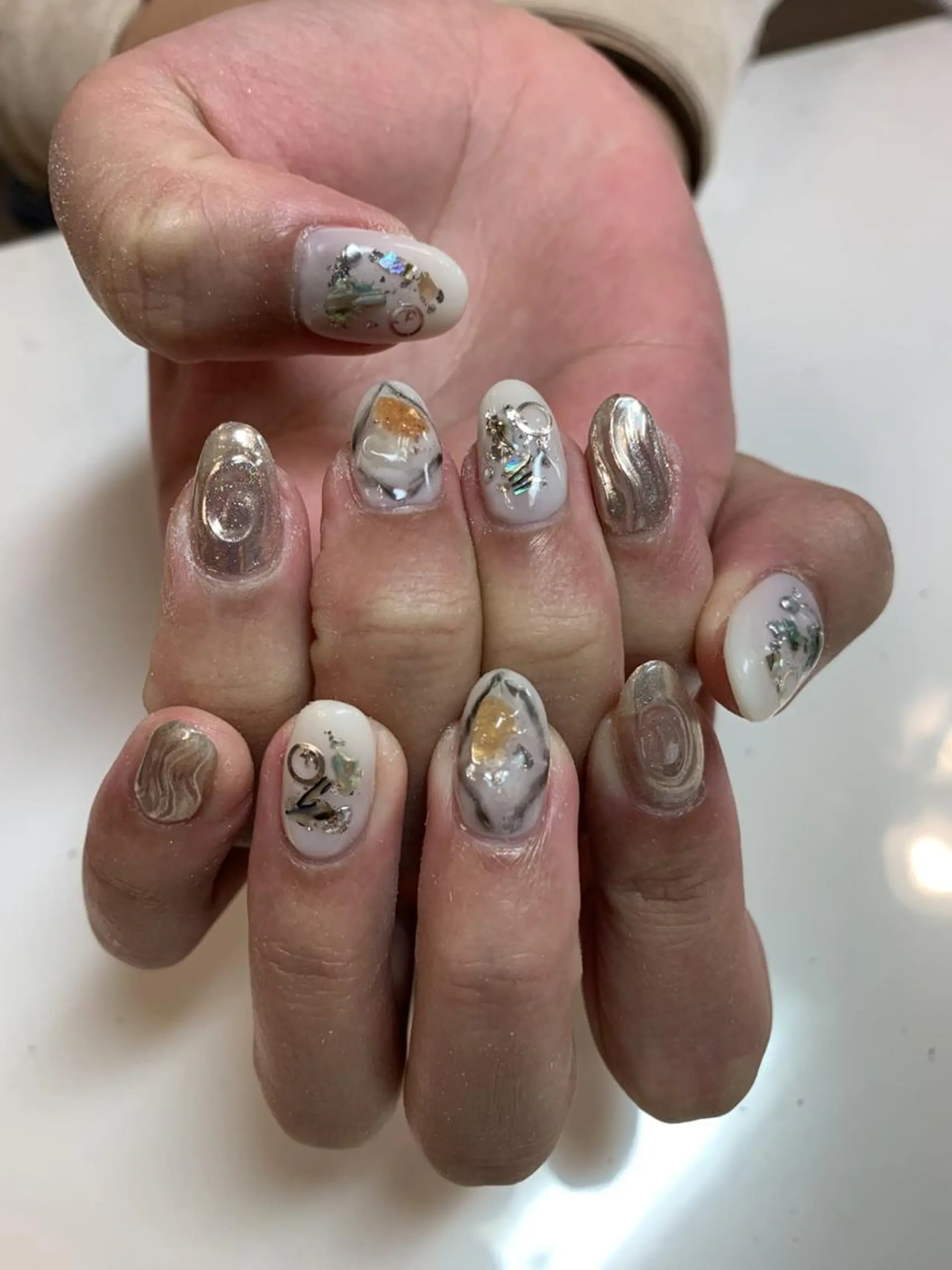 ネイル ネイルリボン 受付スタッフのネイルデザイン