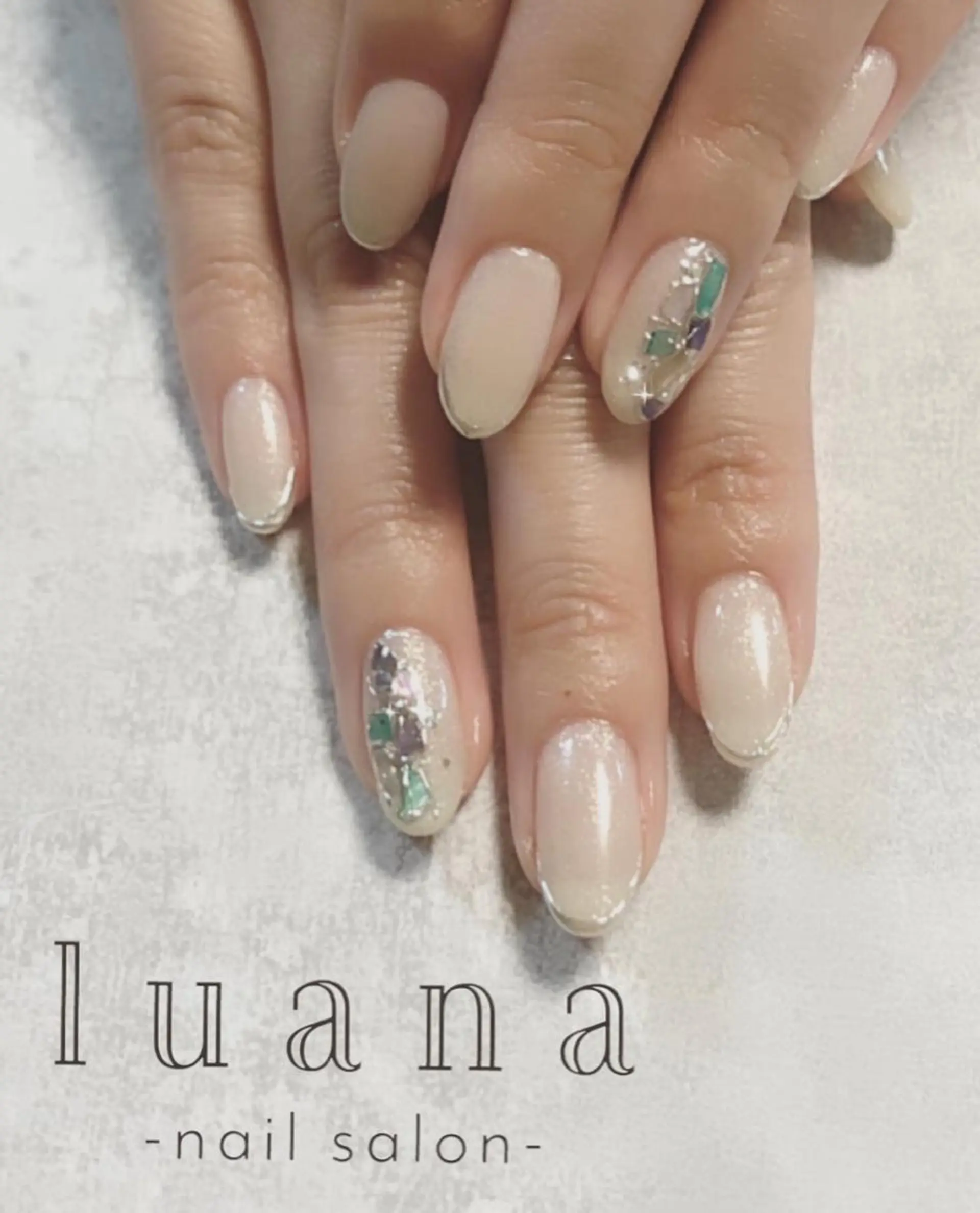 ネイル ミラーネイル luana ネイルサロンのネイルデザイン