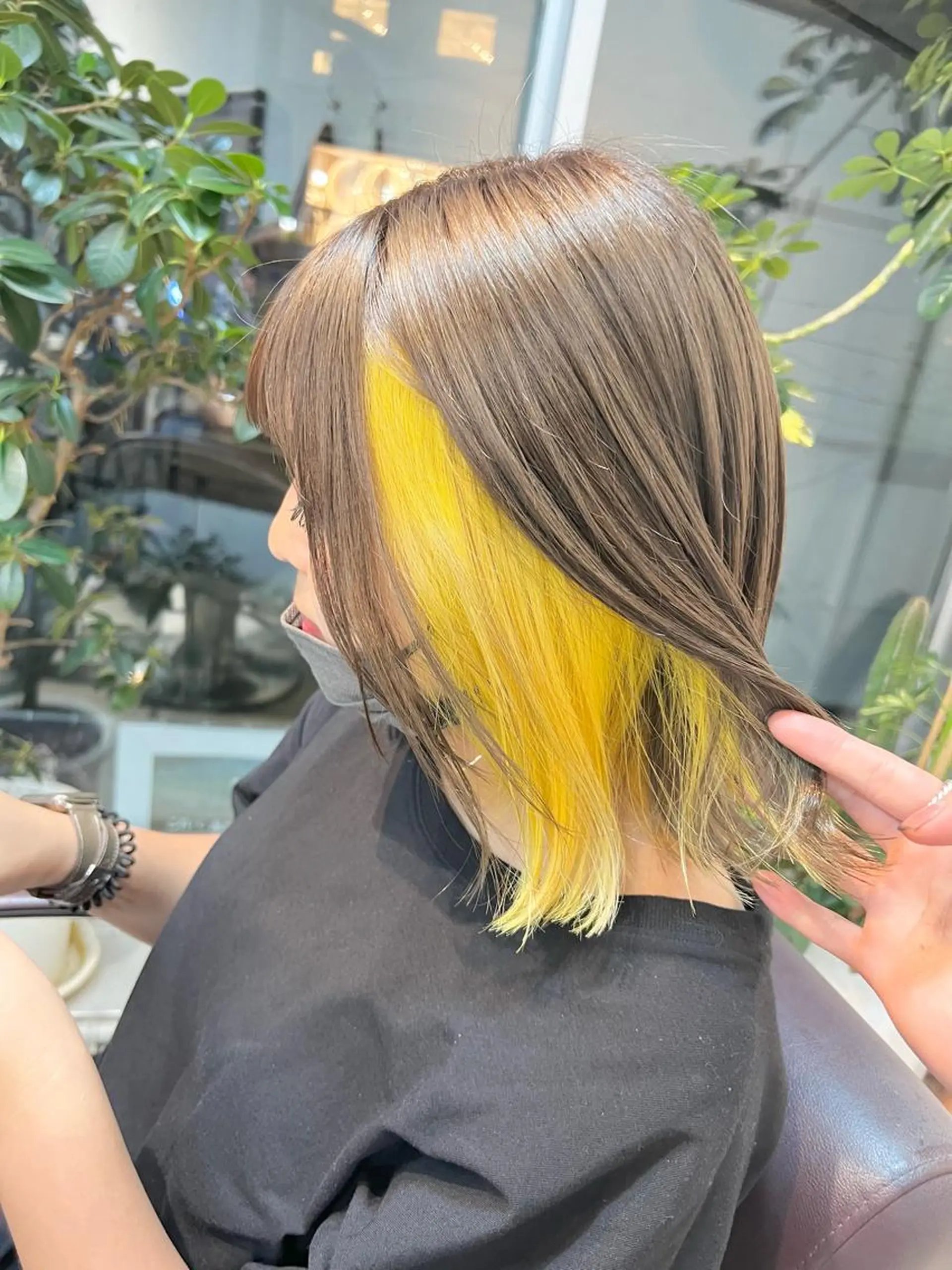 ミディアム カラー 🫧艶ダブルカラー ブリーチ🫧トモヤのヘアスタイル