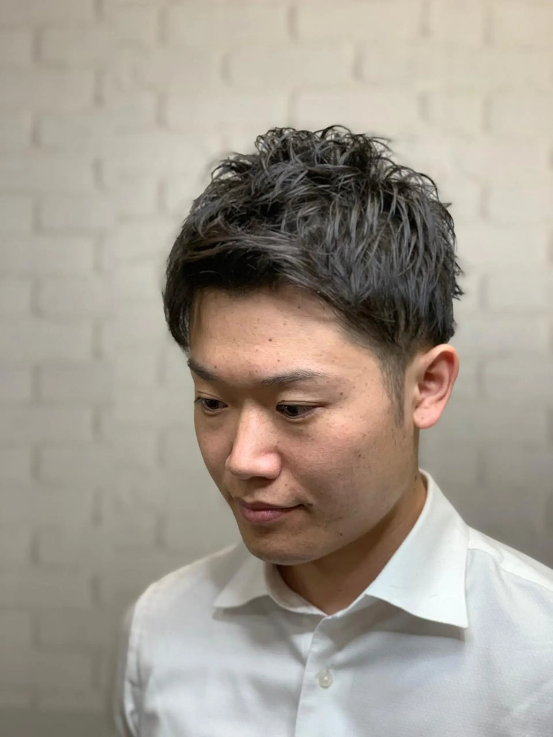 ミディアム ミディアムパーマ 髪質改善 ツイストパーマ 田中 心のヘアスタイル