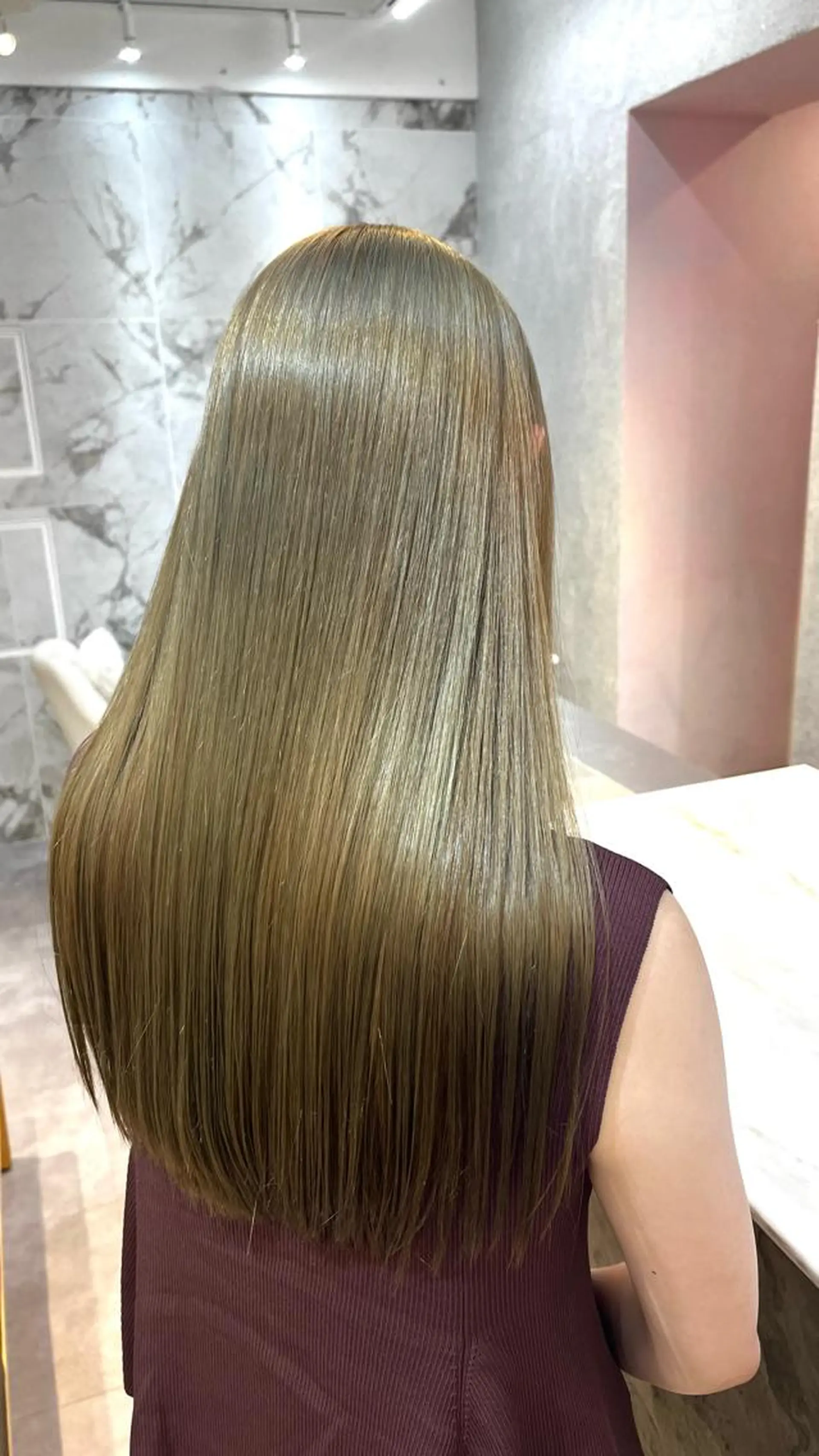 ロング トリートメント 透明感カラー🕊🤍 アサノ マユのヘアスタイル