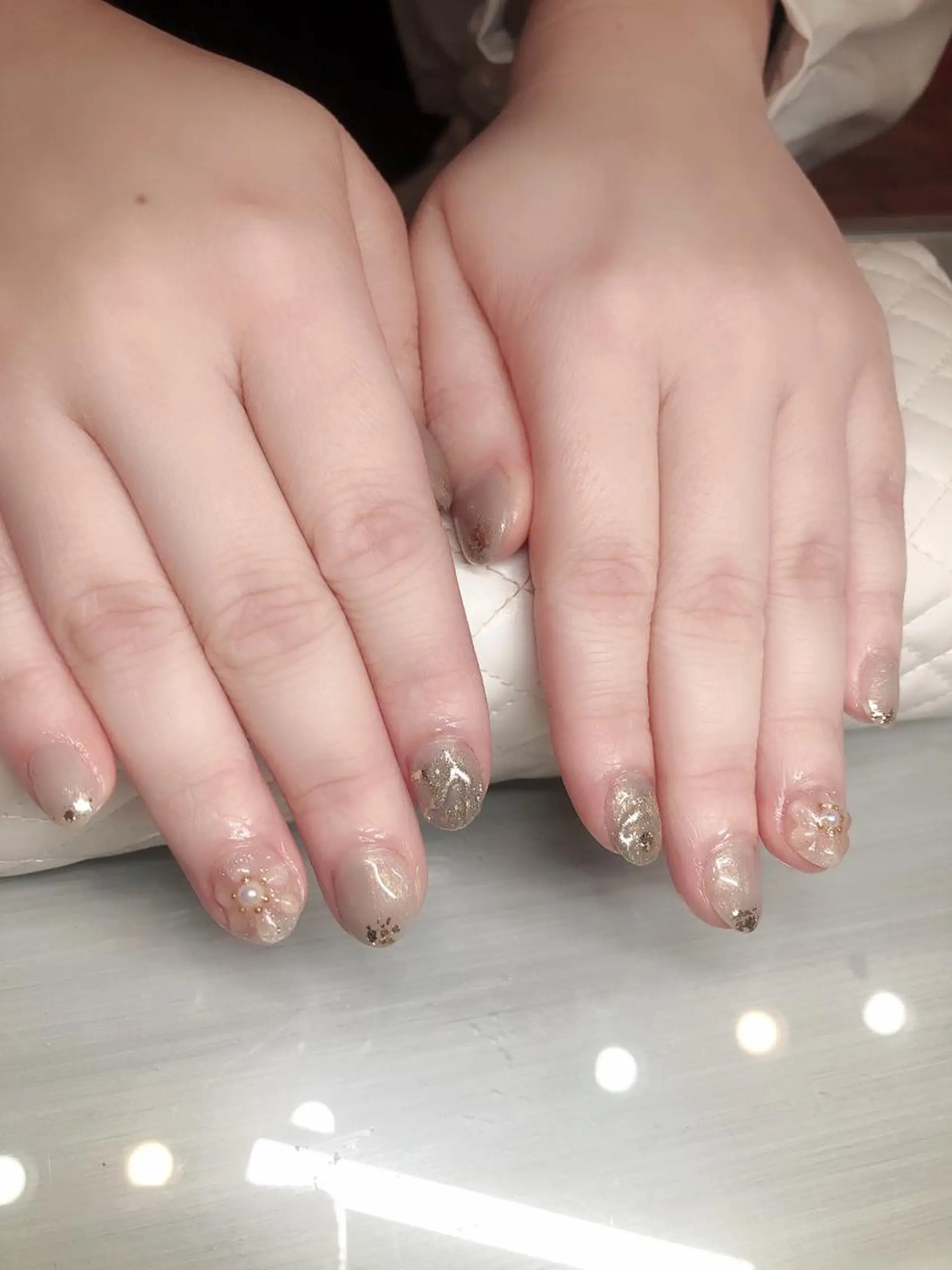 ネイル ジェルネイル Gem  the beauty玲衣のネイルデザイン