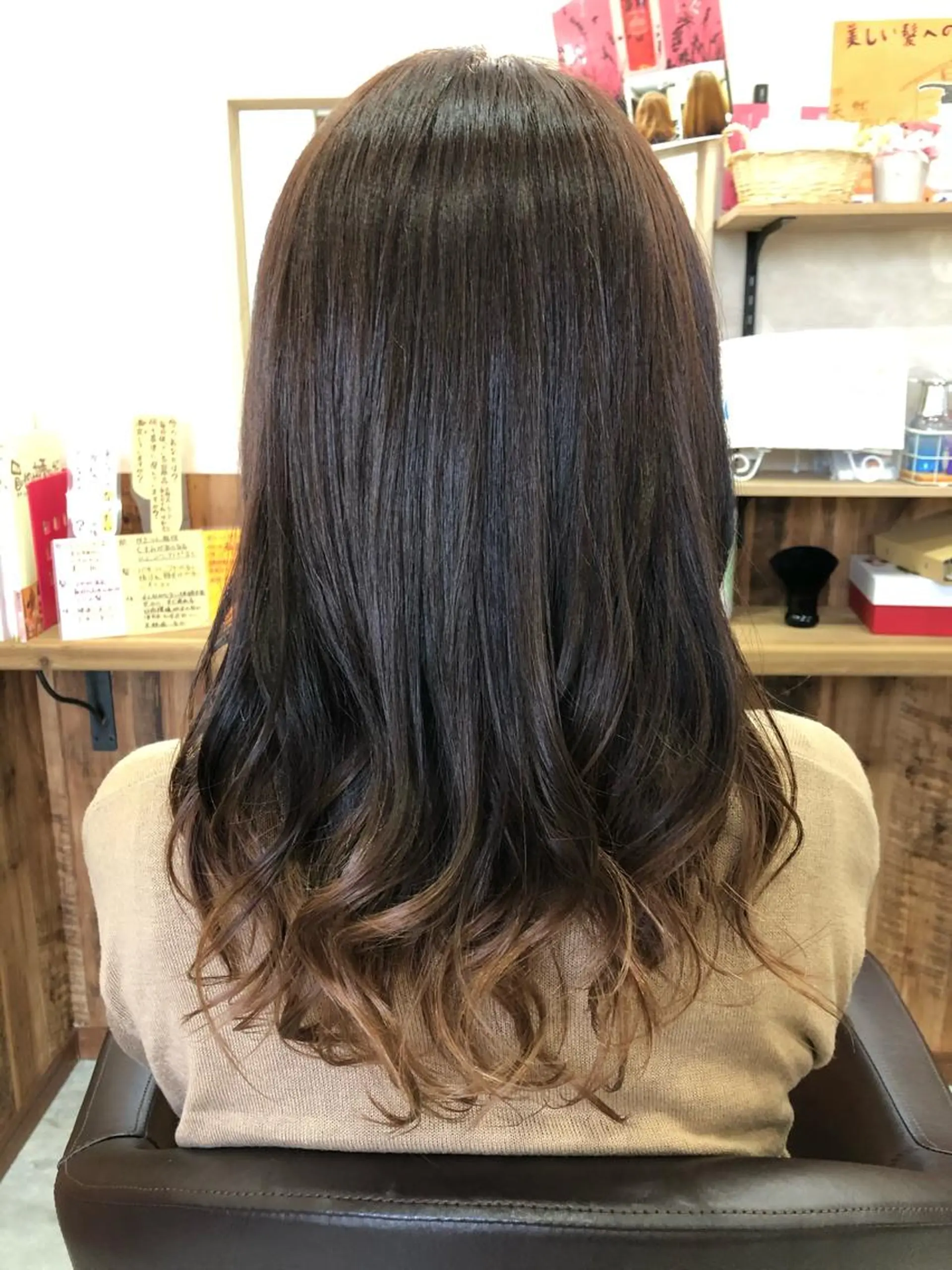 ロング 青木 恵のヘアスタイル