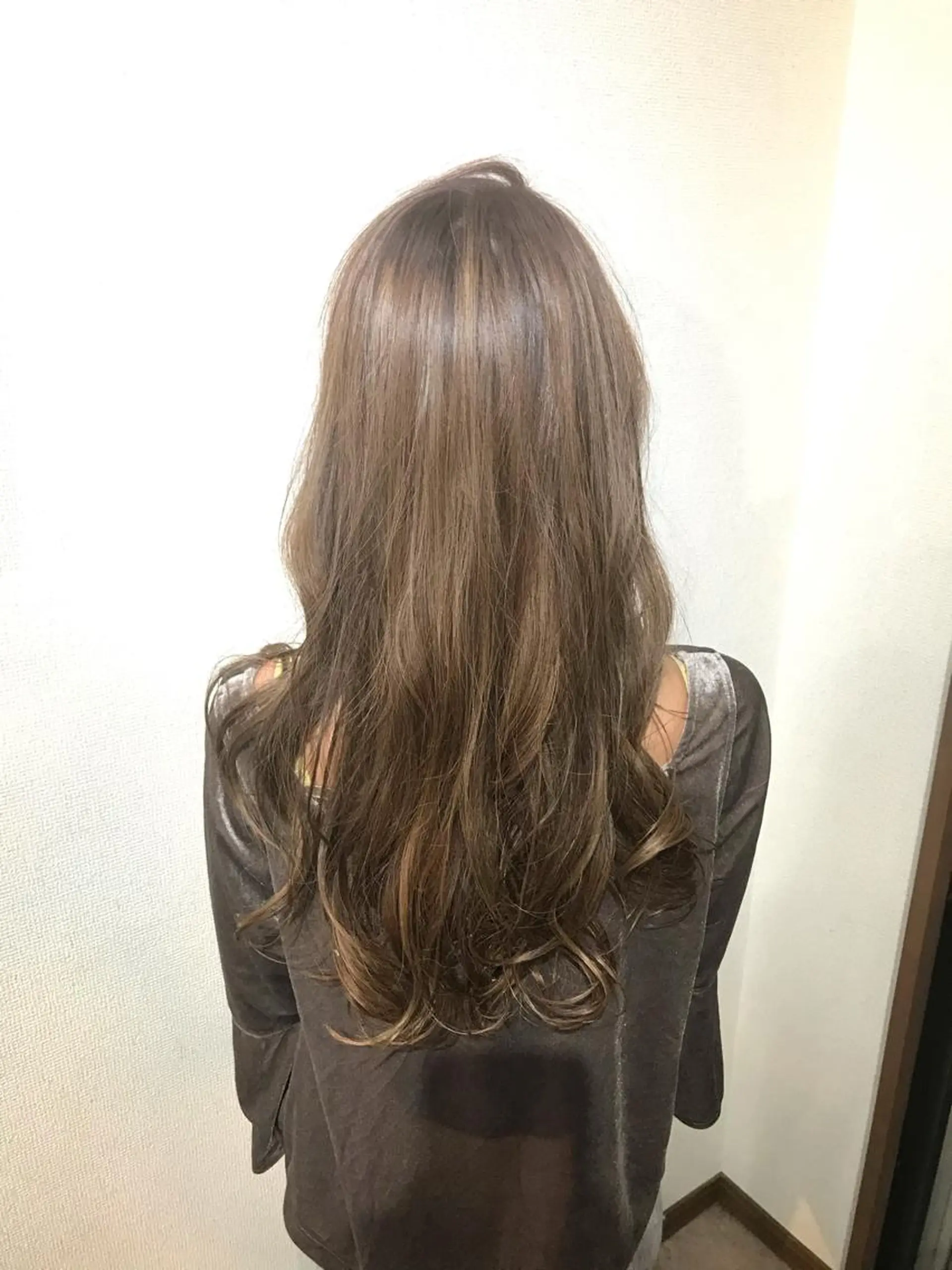 ロング カラー 野口 茂宰のヘアスタイル