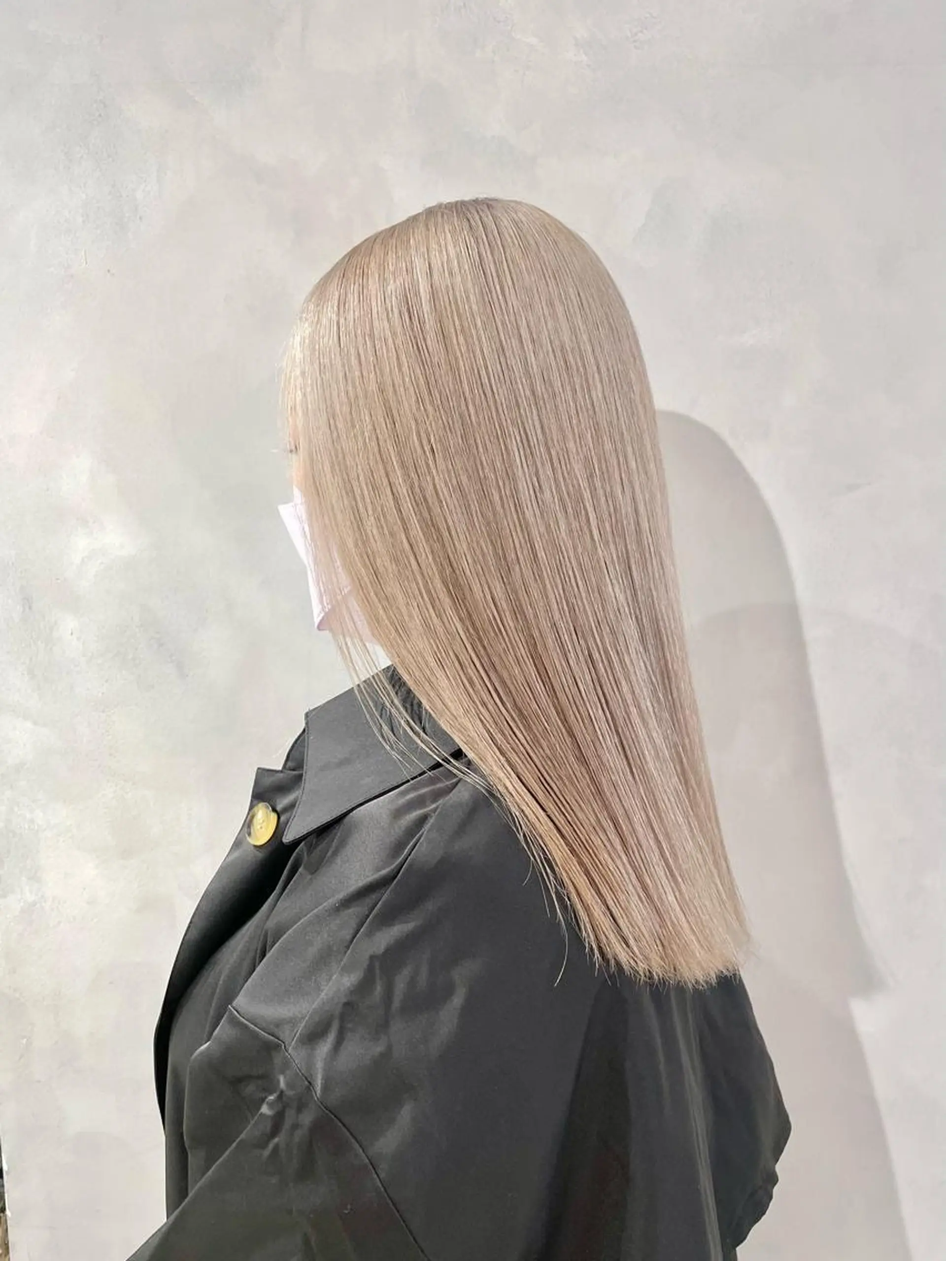 ロング カラー ベージュカラー ホワイトベージュ ヘアカラー トリートメント ヘアセット ハイトーン×レイヤー /遠藤将太のヘアスタイル