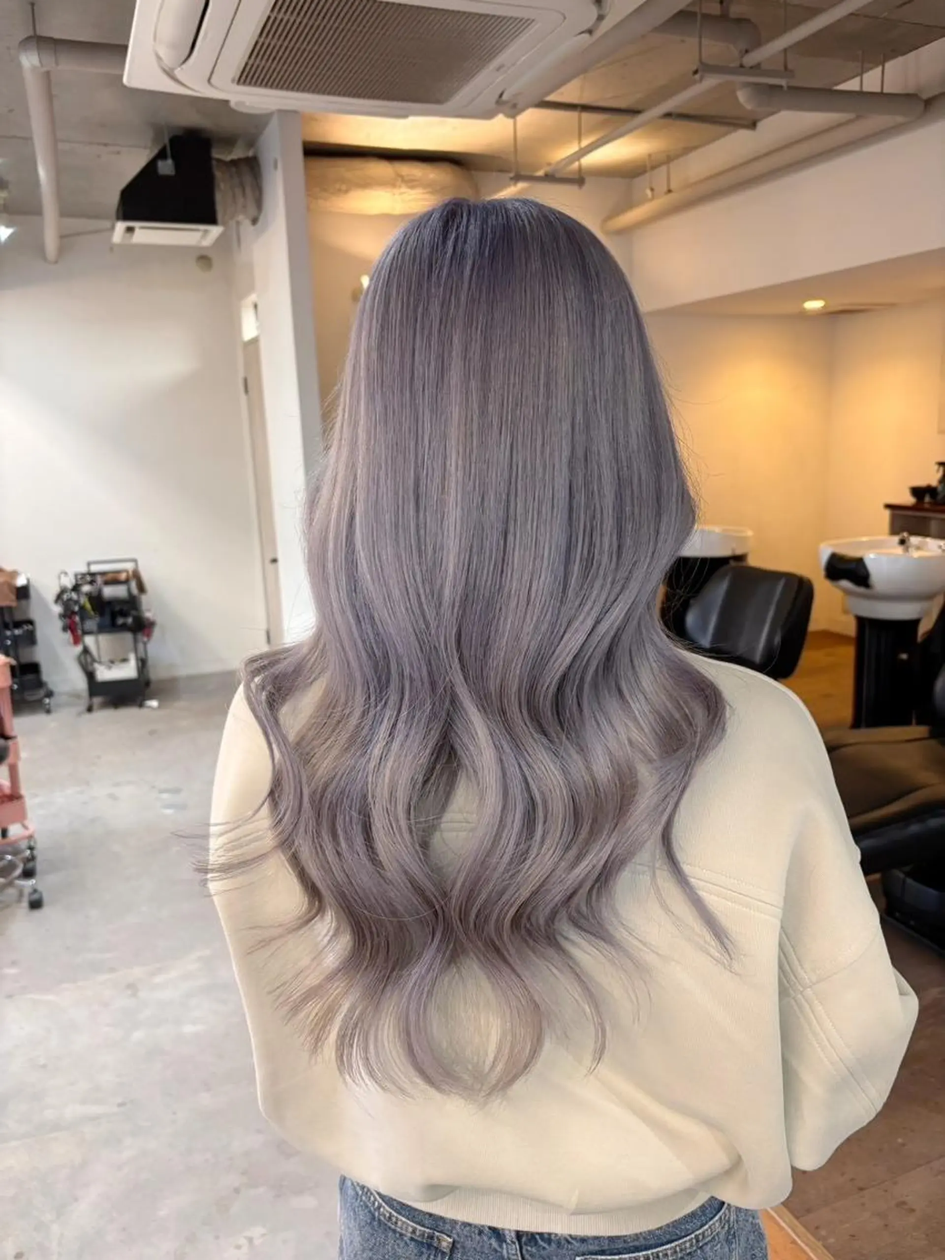 ロング カラー ショートボブ バレイヤージュ ベージュカラー 黒髪 ブリーチ カット ヘアカラー ili 梅田のヘアスタイル