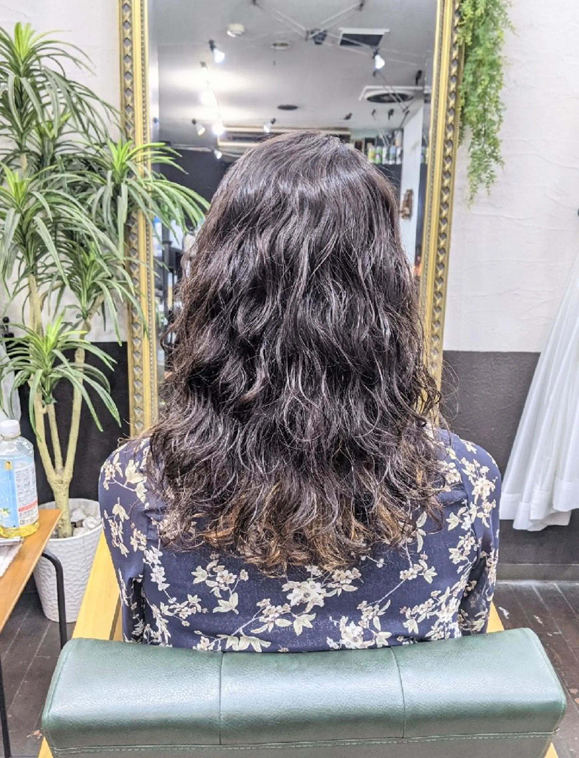 ミディアム ミディアムパーマ HIKARI＠ Ruheplatzのヘアスタイル