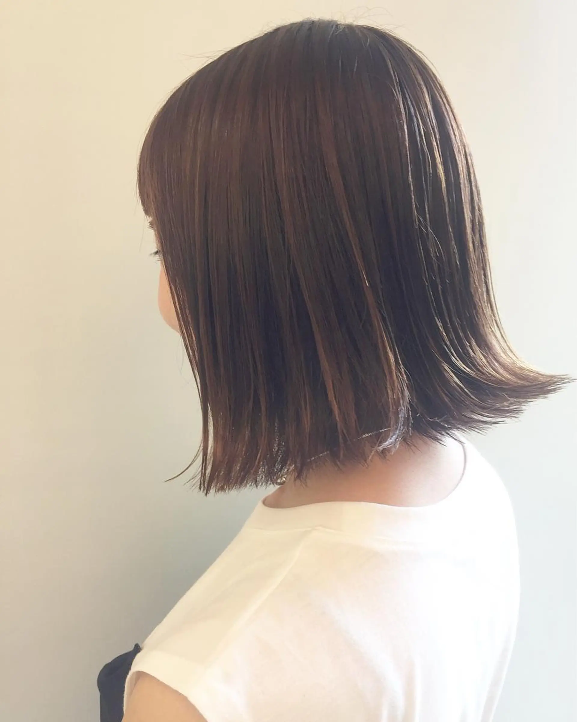 ショート カラー 切りっぱなしボブ ハイライトカラー ボブ ハイライト 齋藤 咲のヘアスタイル