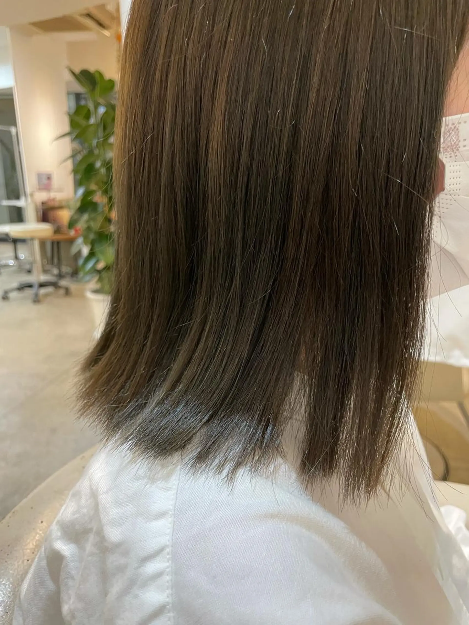 ミディアム 宮下 祐香のヘアスタイル