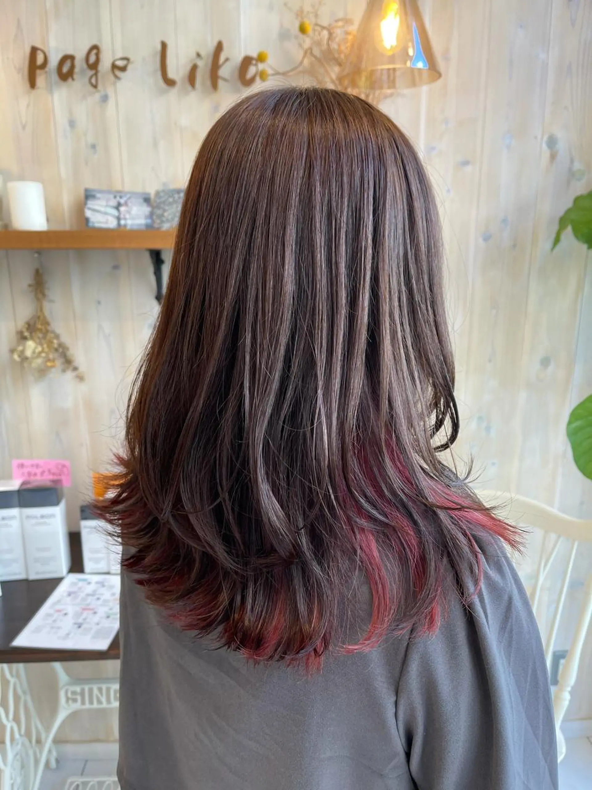 セミロング カラー インナーカラー ウルフカット カット ヘアカラー トリートメント アニメオタク美容師/ miharuのヘアスタイル