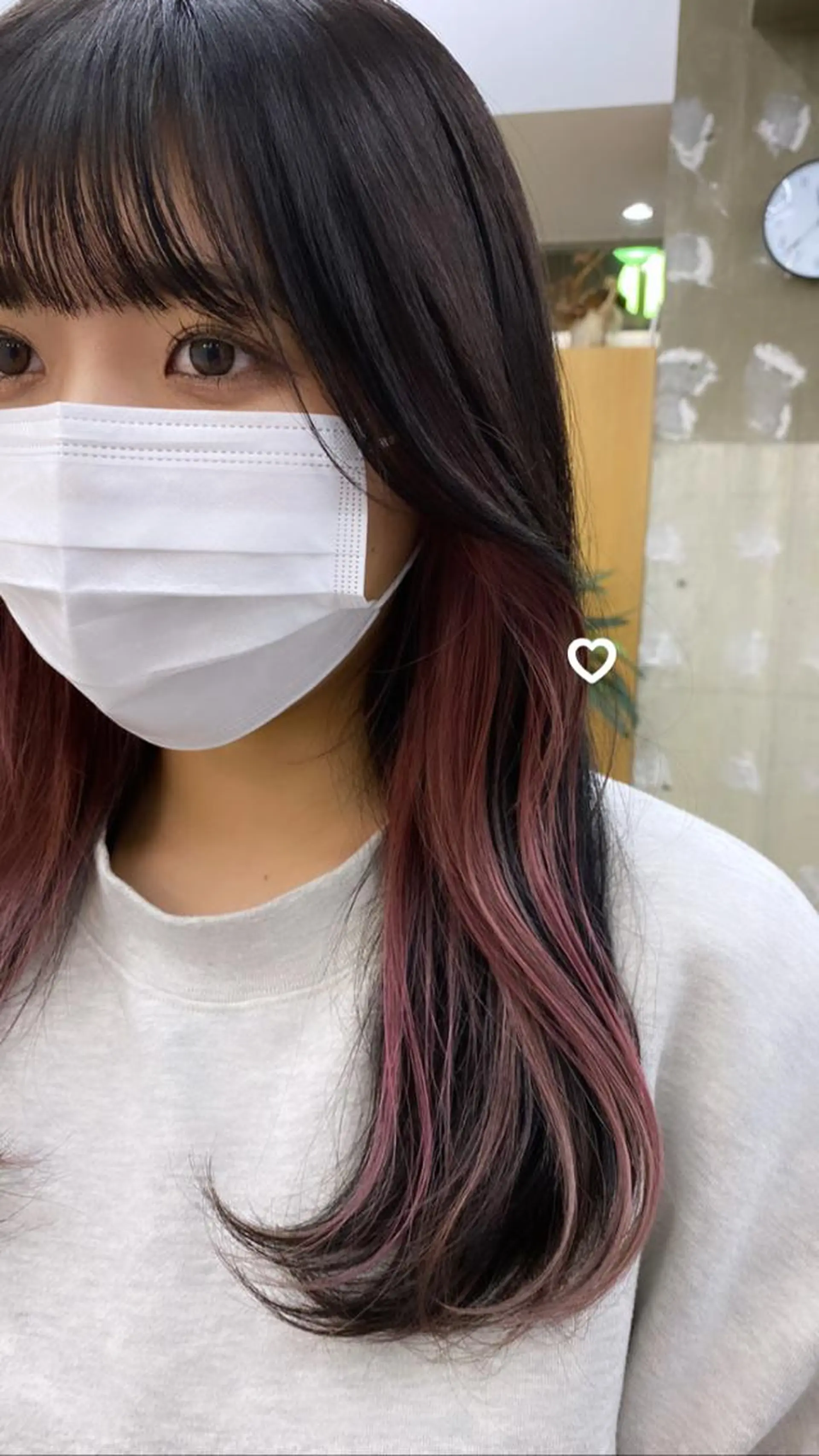 ロング カラー KVELL ユナのヘアスタイル