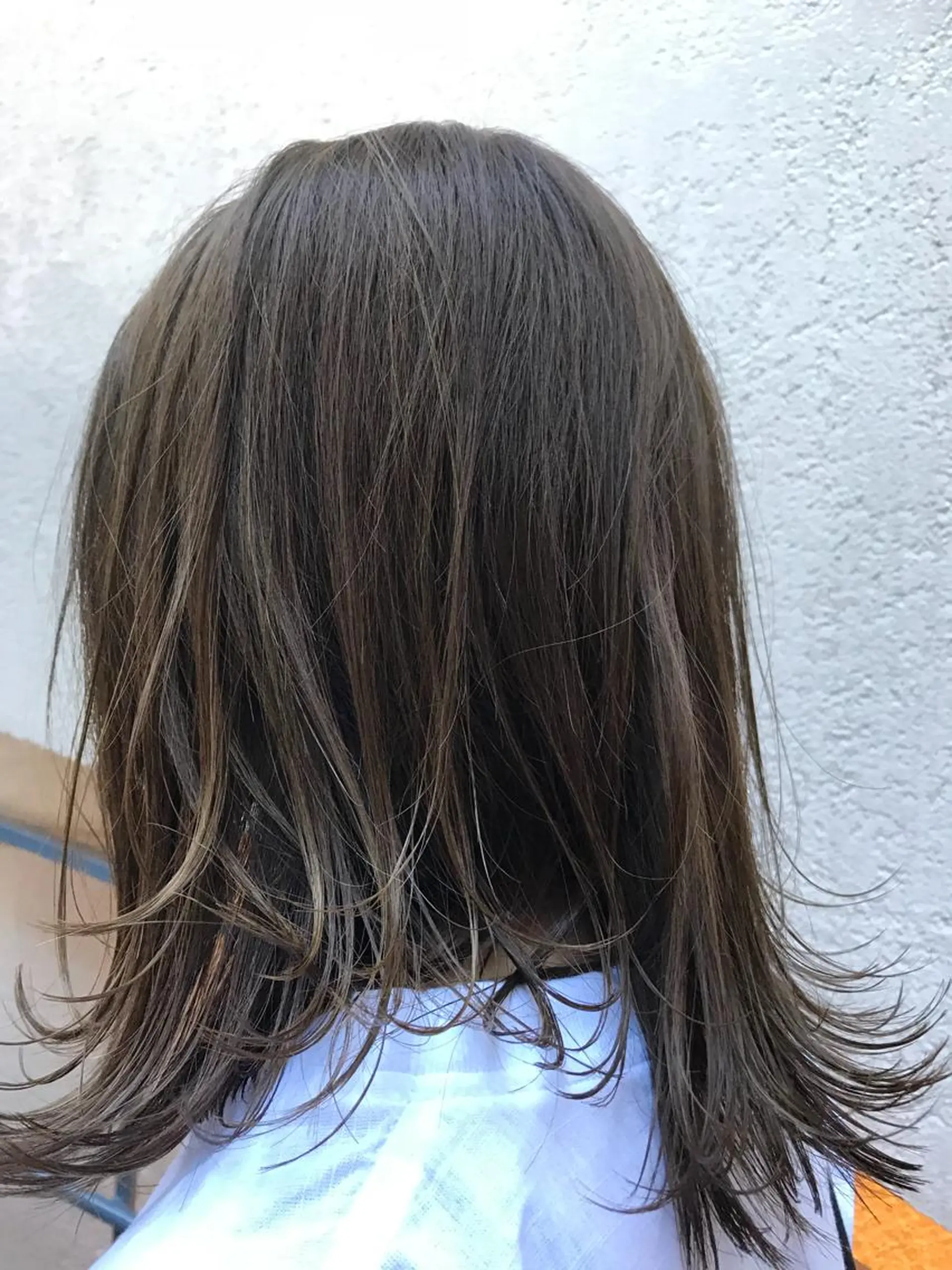 ミディアム カラー グレージュ ハイライトカラー ハイライト カット ヘアカラー トリートメント 乾かすだけで艶髪酸性 ストレート髙橋悠耶のヘアスタイル