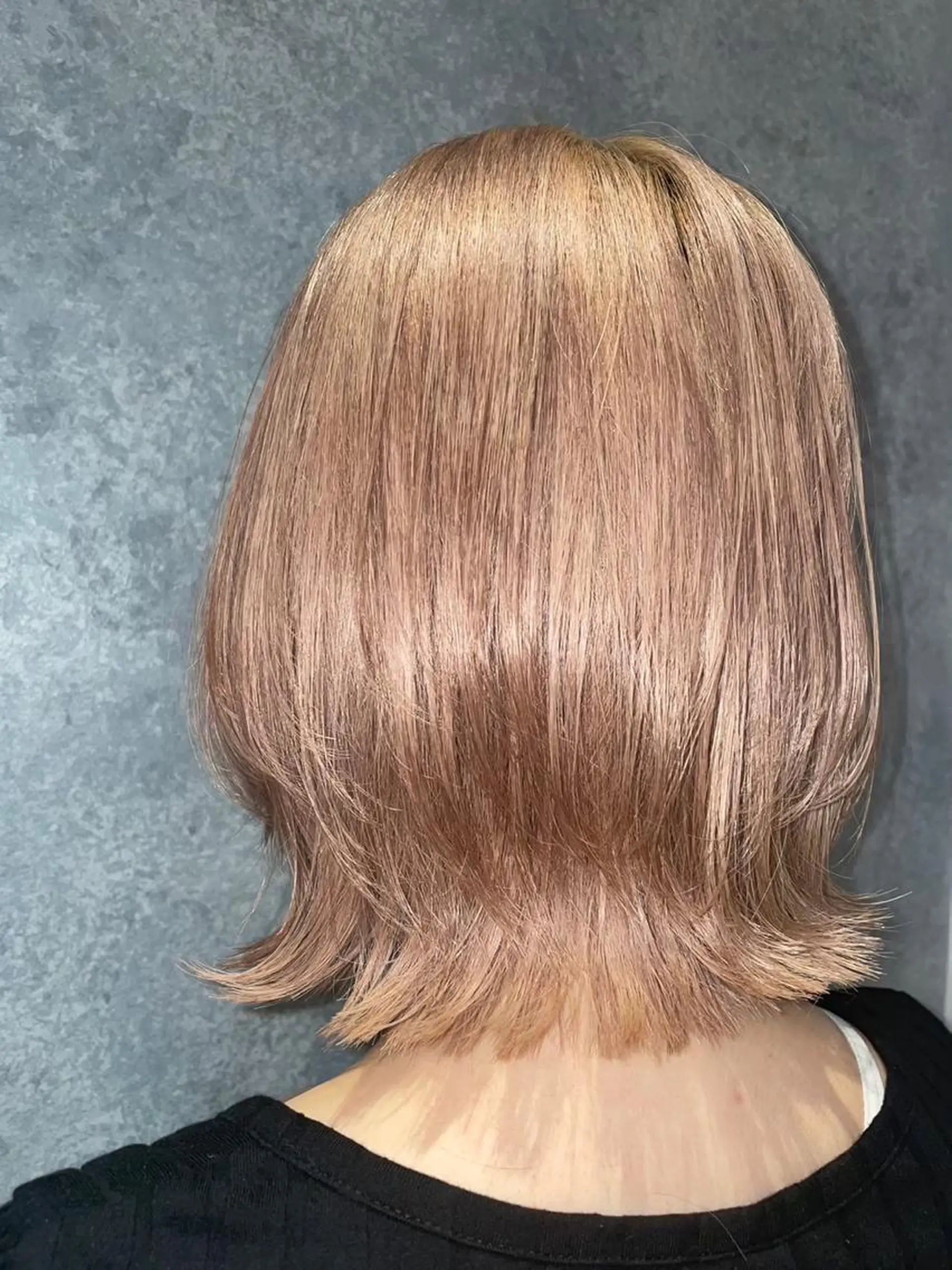 ミディアム ボブレイヤー ボブ レイヤーカット AiRU hair MARINAのヘアスタイル