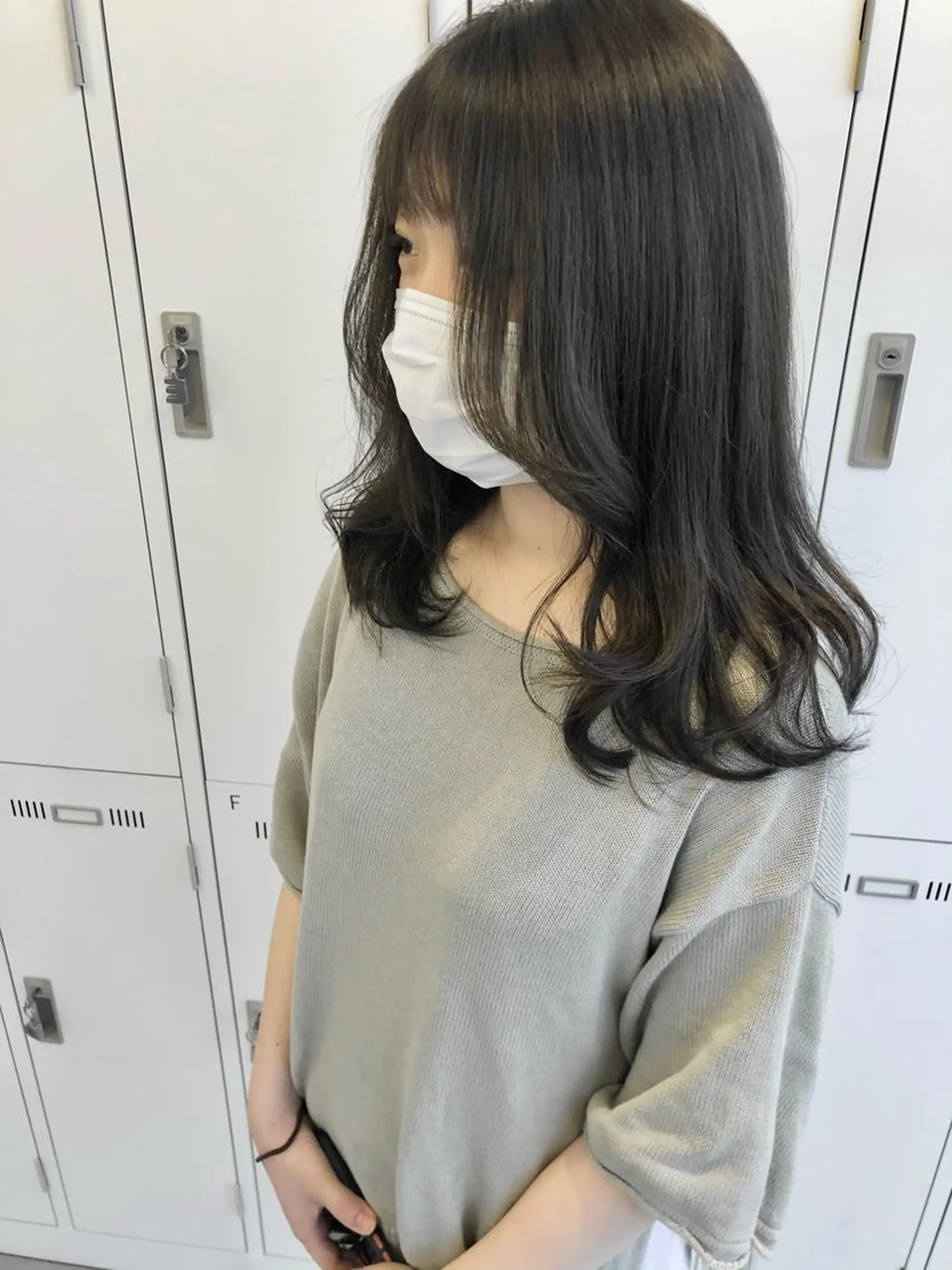 セミロング カラー グレージュ カーキグレージュ 韓国風ヘア Saori / さおりのヘアスタイル