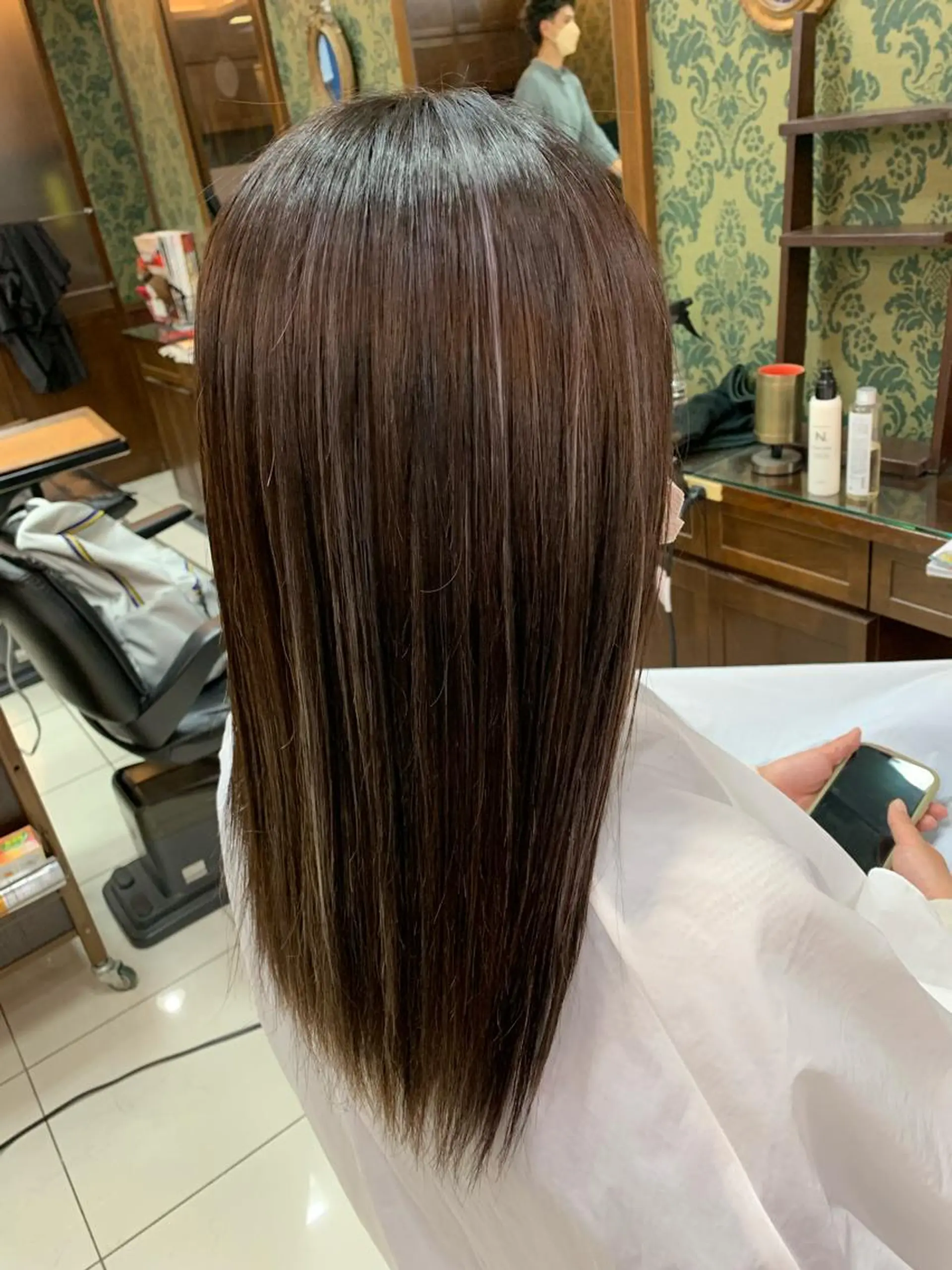 セミロング カラー 吉田 朱理のヘアスタイル