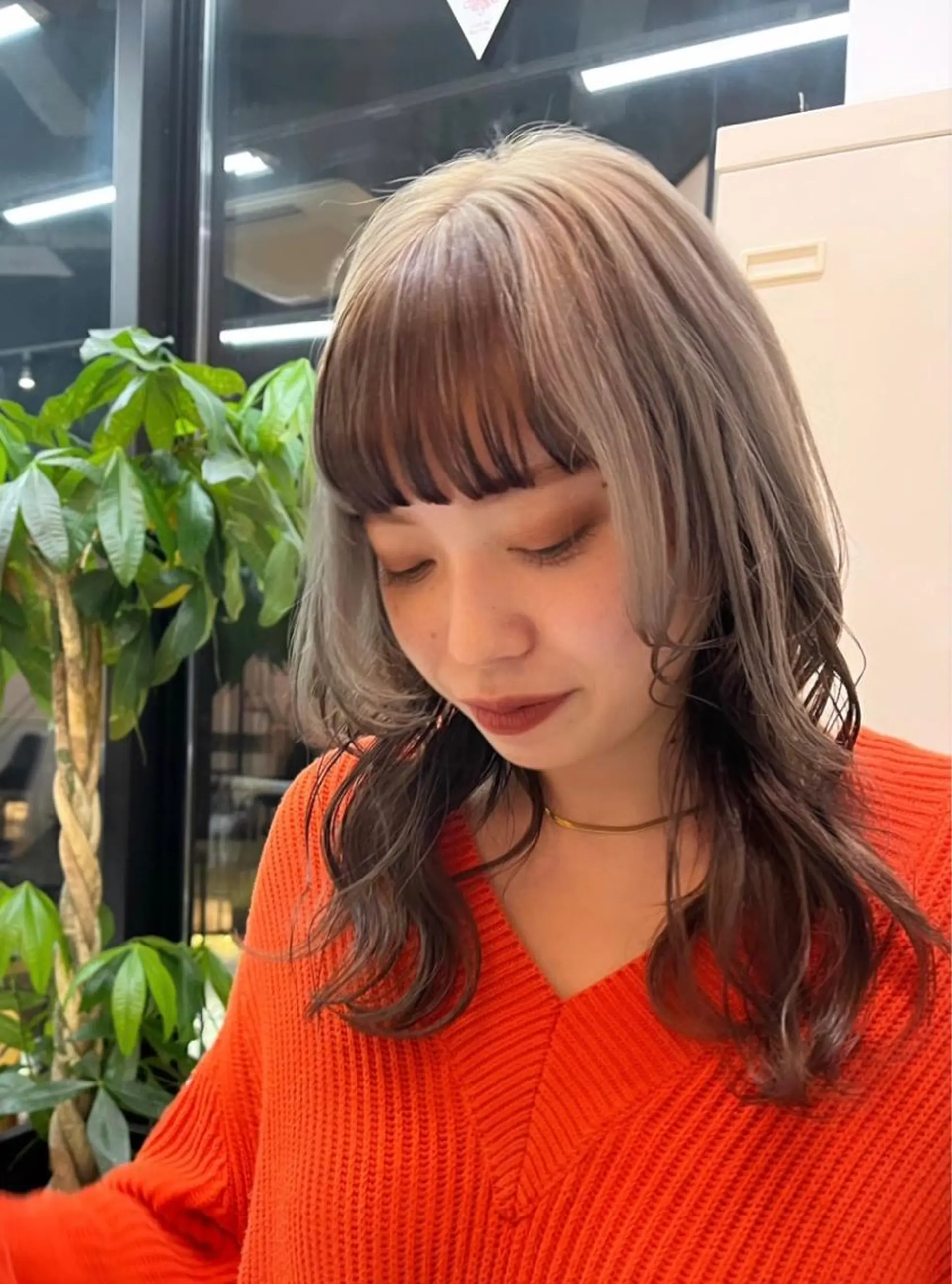 セミロング カラー タカノ ノゾミのヘアスタイル