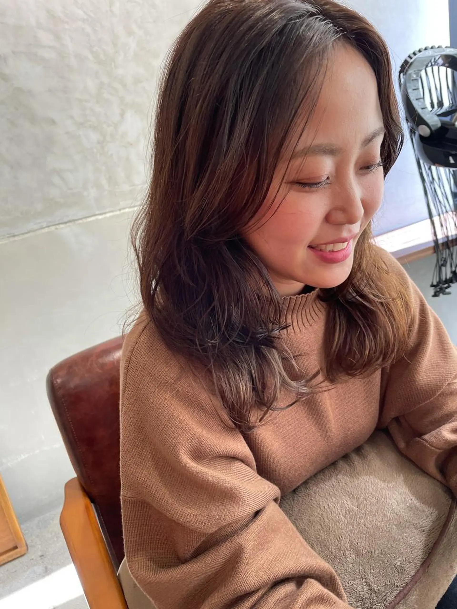 セミロング カット ヘアカラー トリートメント さの あやねのヘアスタイル