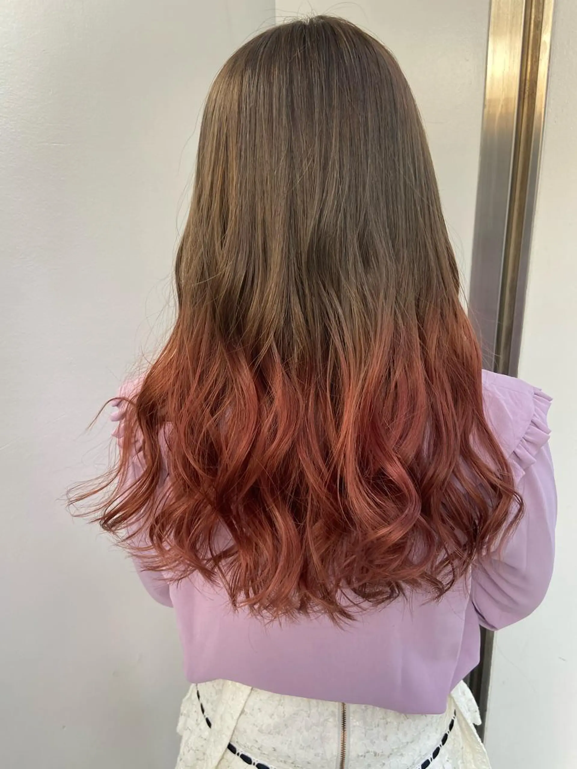 ロング カラー ブリーチ グラデーションカラー グレージュ ピンクカラー ヘアカラー 中目黒🌼 🌼ハナのヘアスタイル