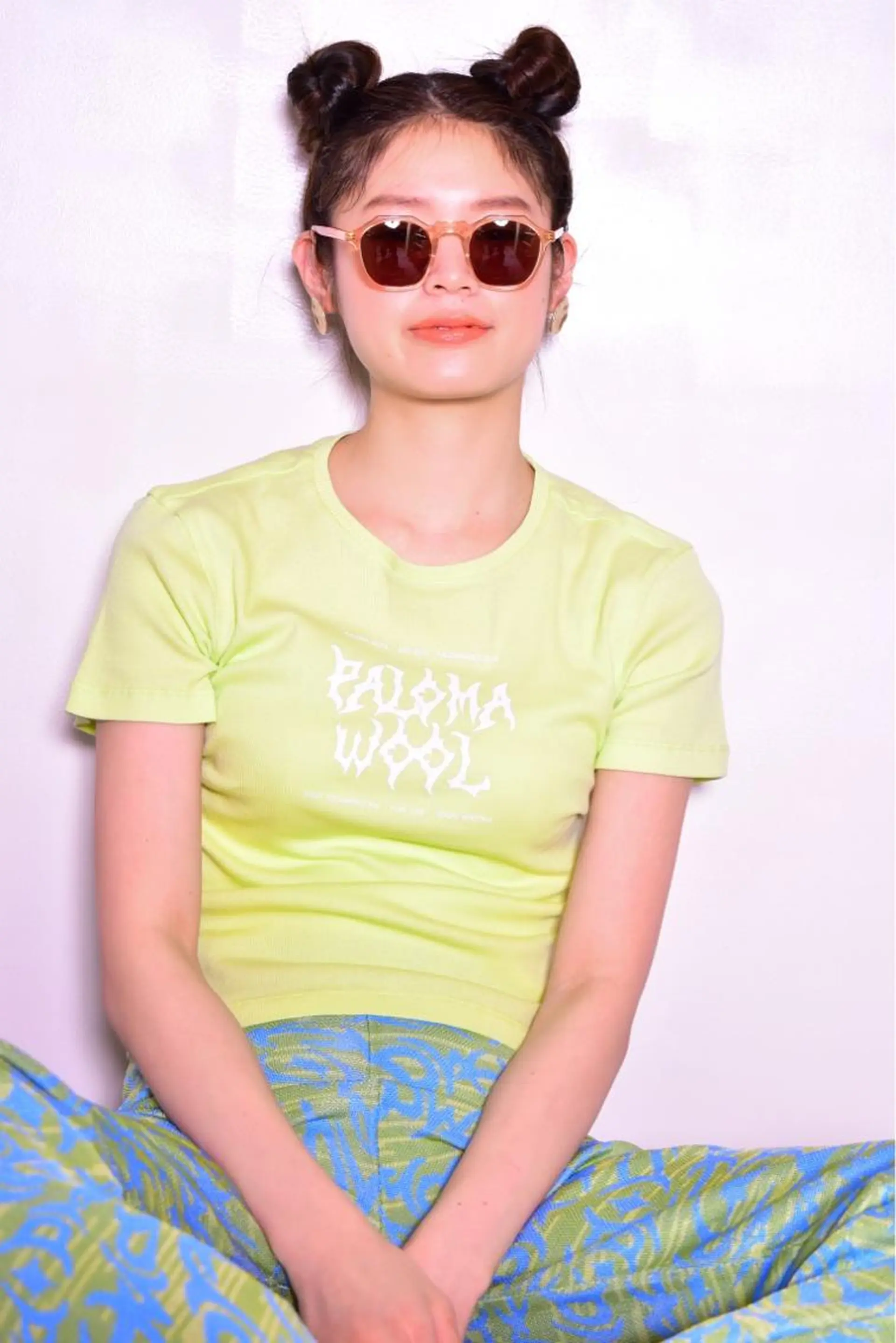 ロング カラー ヘアアレンジ お団子ヘア AND THE BRICKS北川珠紀の眉毛・アイブロウイメージ