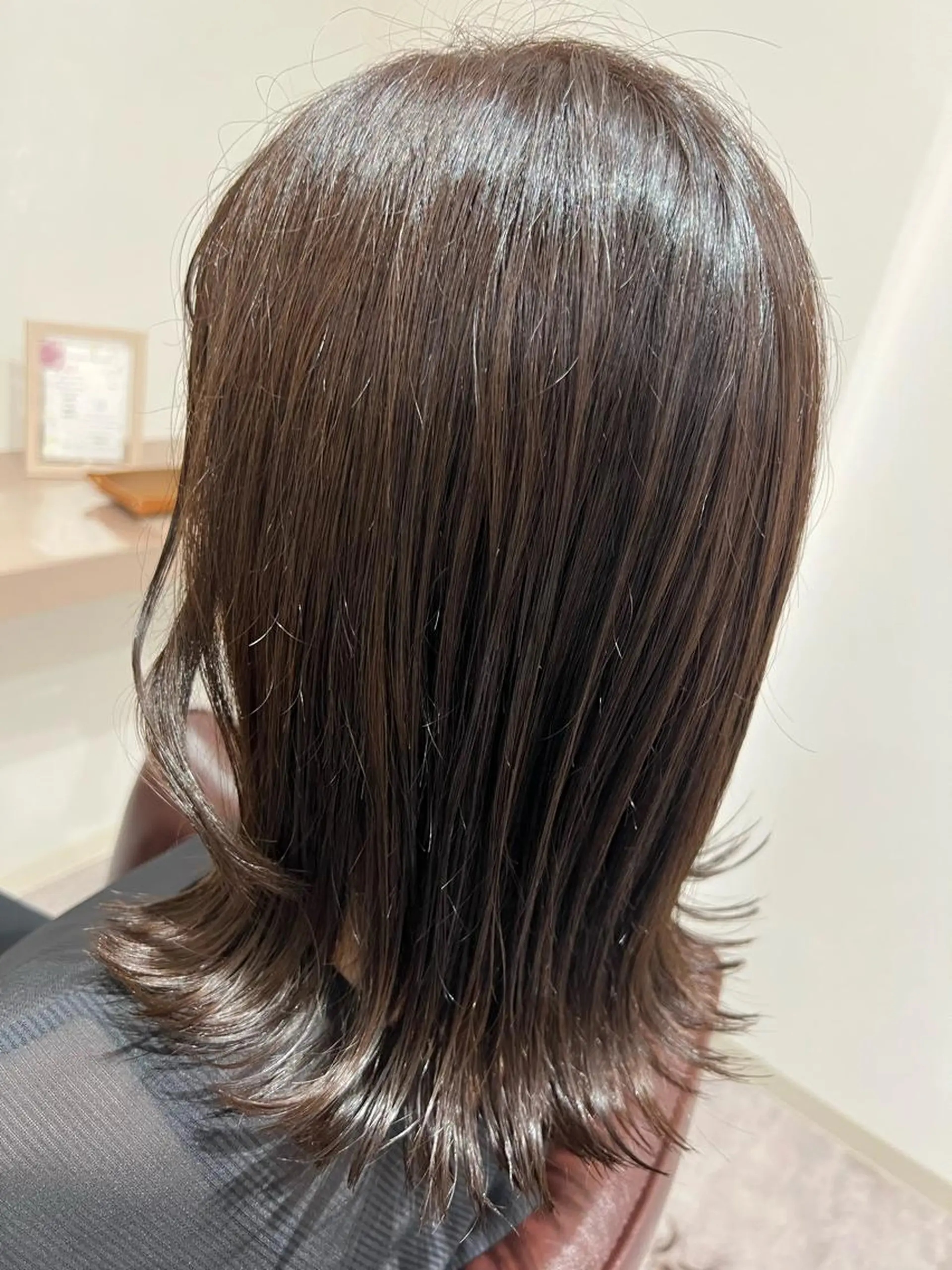 ミディアム カット ヘアカラー トリートメント 井上 美春のヘアスタイル