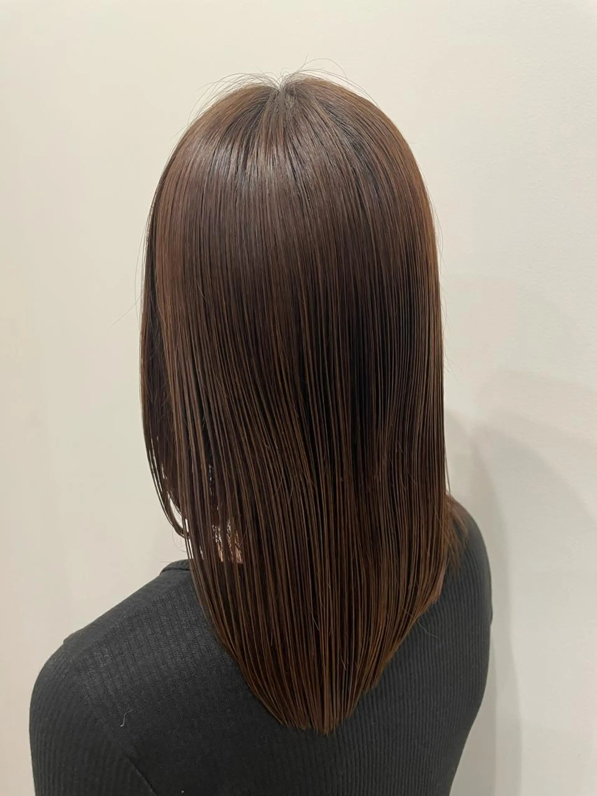 セミロング JIAKI 似合わせカットのヘアスタイル