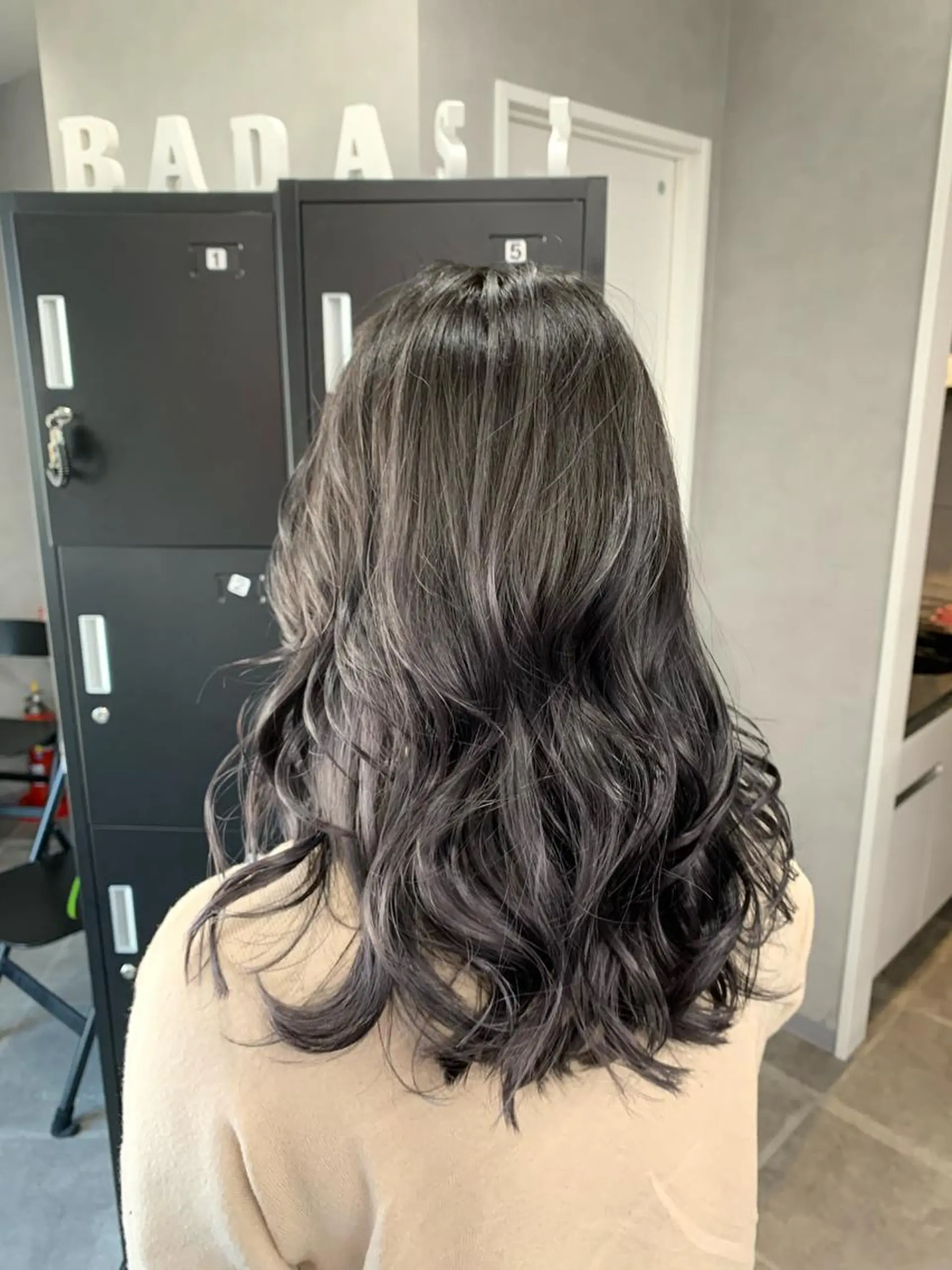 セミロング カラー カット ヘアカラー 菊地 旬のヘアスタイル