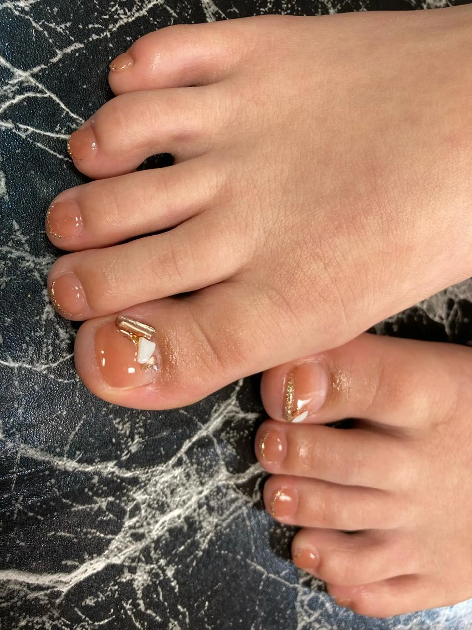 ショート ネイル ハンドネイル フットネイル ✴︎ Delightのネイルデザイン