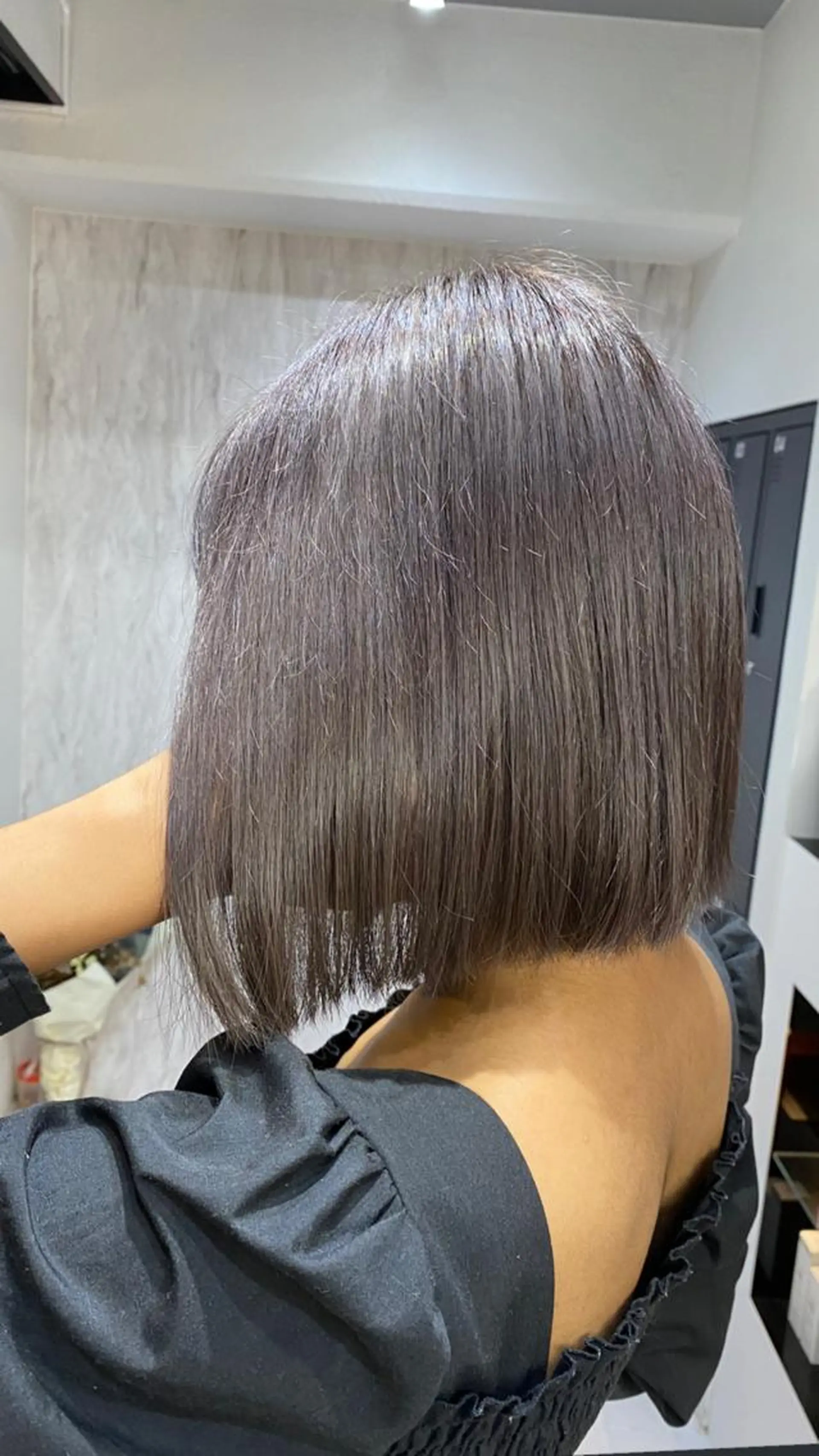 カラー アッシュ Lapis 莉穂のヘアスタイル