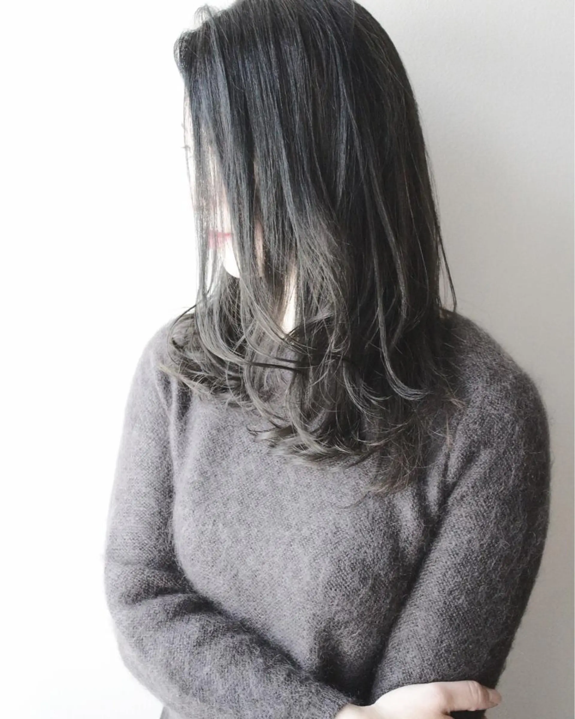 セミロング カット ヘアカラー トリートメント 吉本 知弘のヘアスタイル