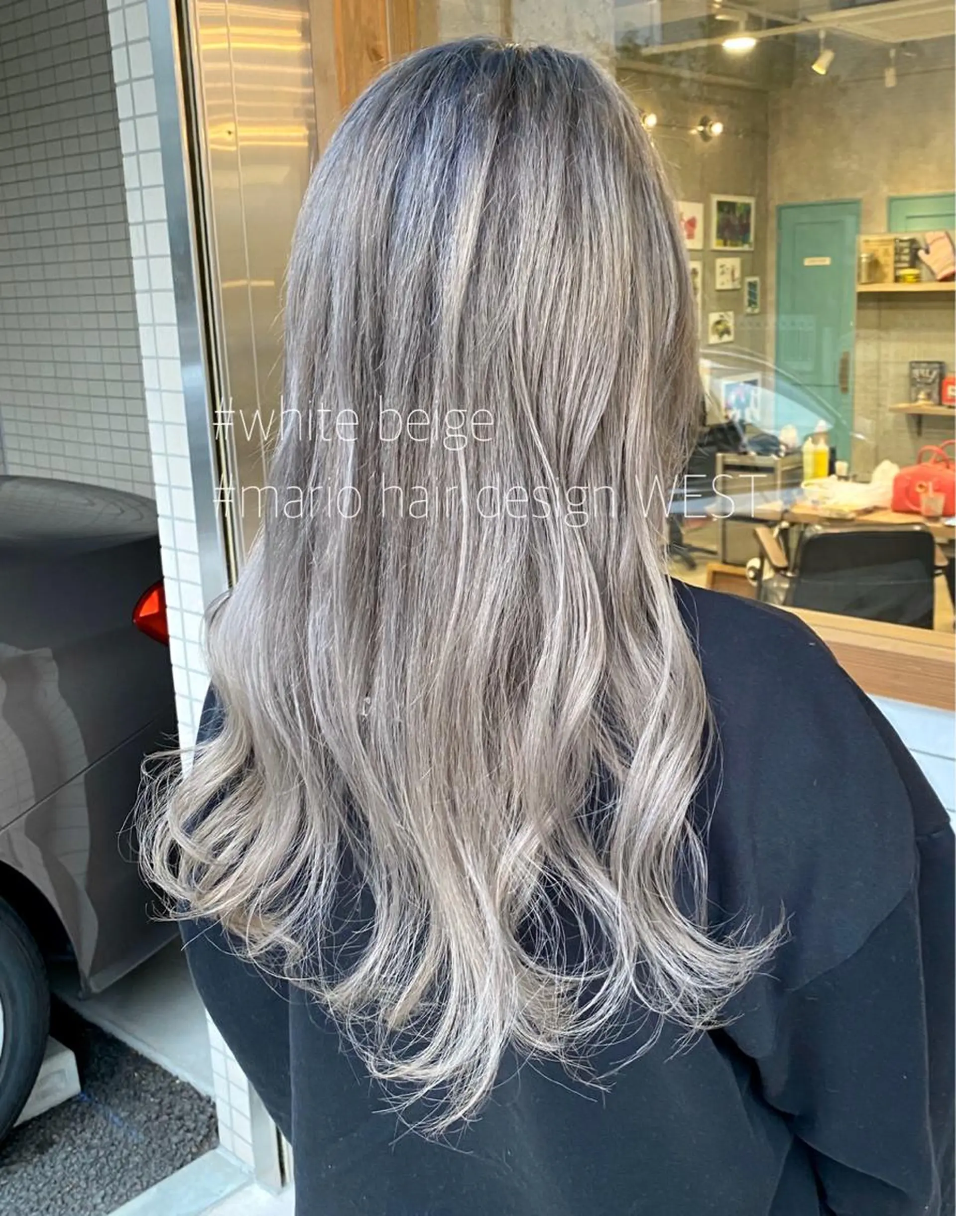 ロング カラー ベージュカラー ブリーチ 透明感カラー ホワイトベージュ 竹嶌 健吾のヘアスタイル