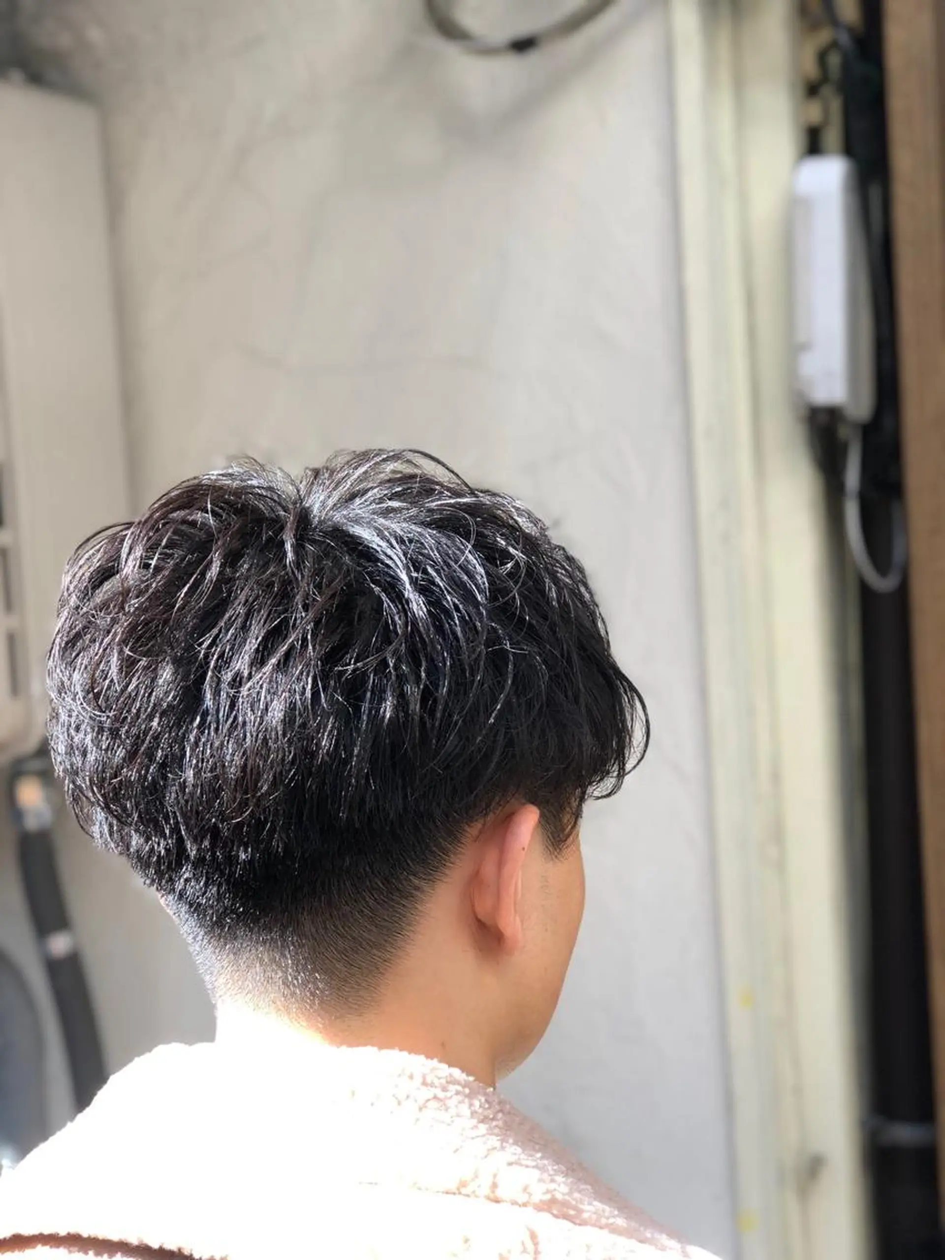 メンズ メンズパーマ ツイストスパイラル 成林康平のヘアスタイル