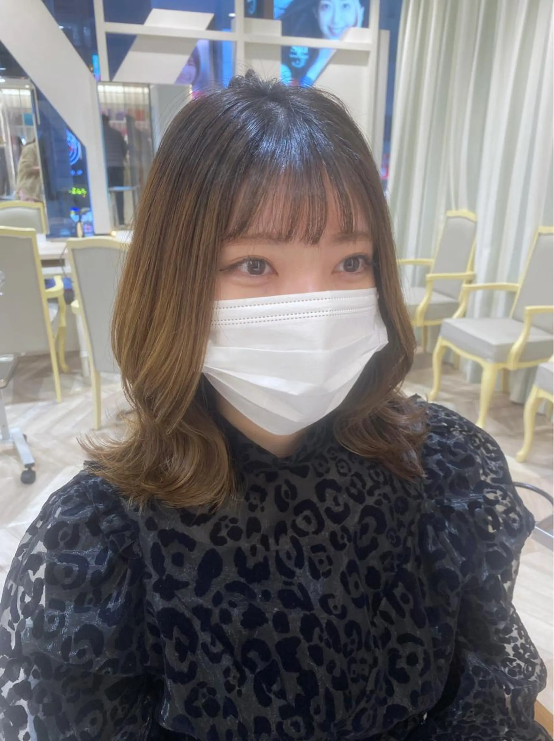 ミディアム 小顔レイヤー/ ベージュ🤍Rieのヘアスタイル