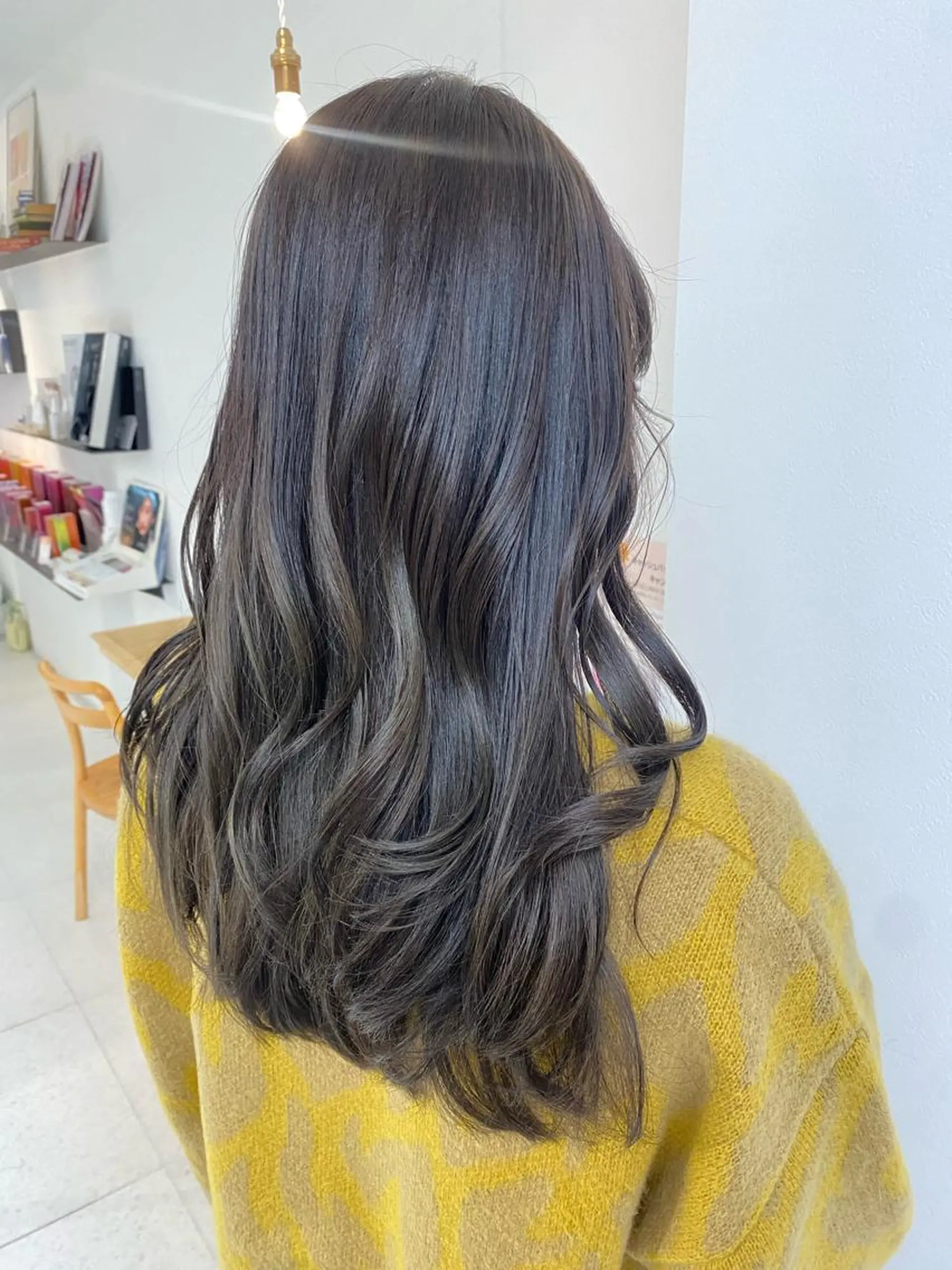 セミロング カラー カット ヘアカラー トリートメント 安永 涼のヘアスタイル
