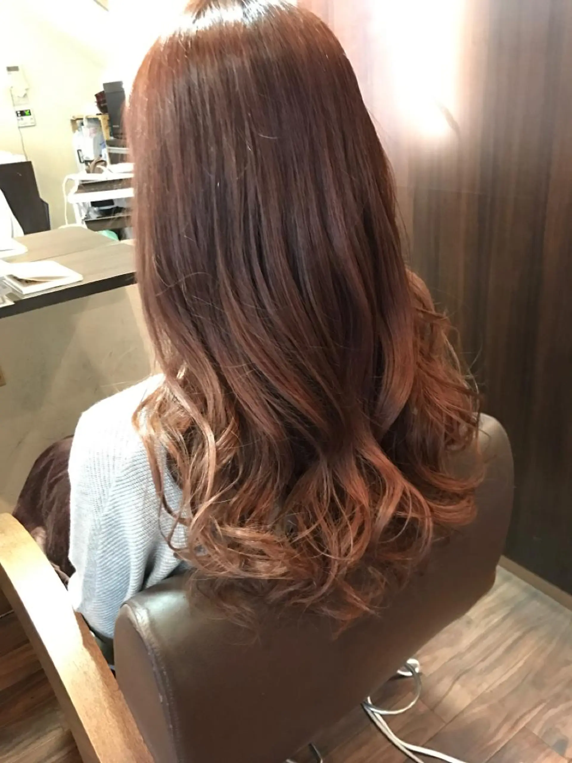 ロング カラー ベージュカラー ピンクカラー ピンクベージュ Parfait 山本のヘアスタイル