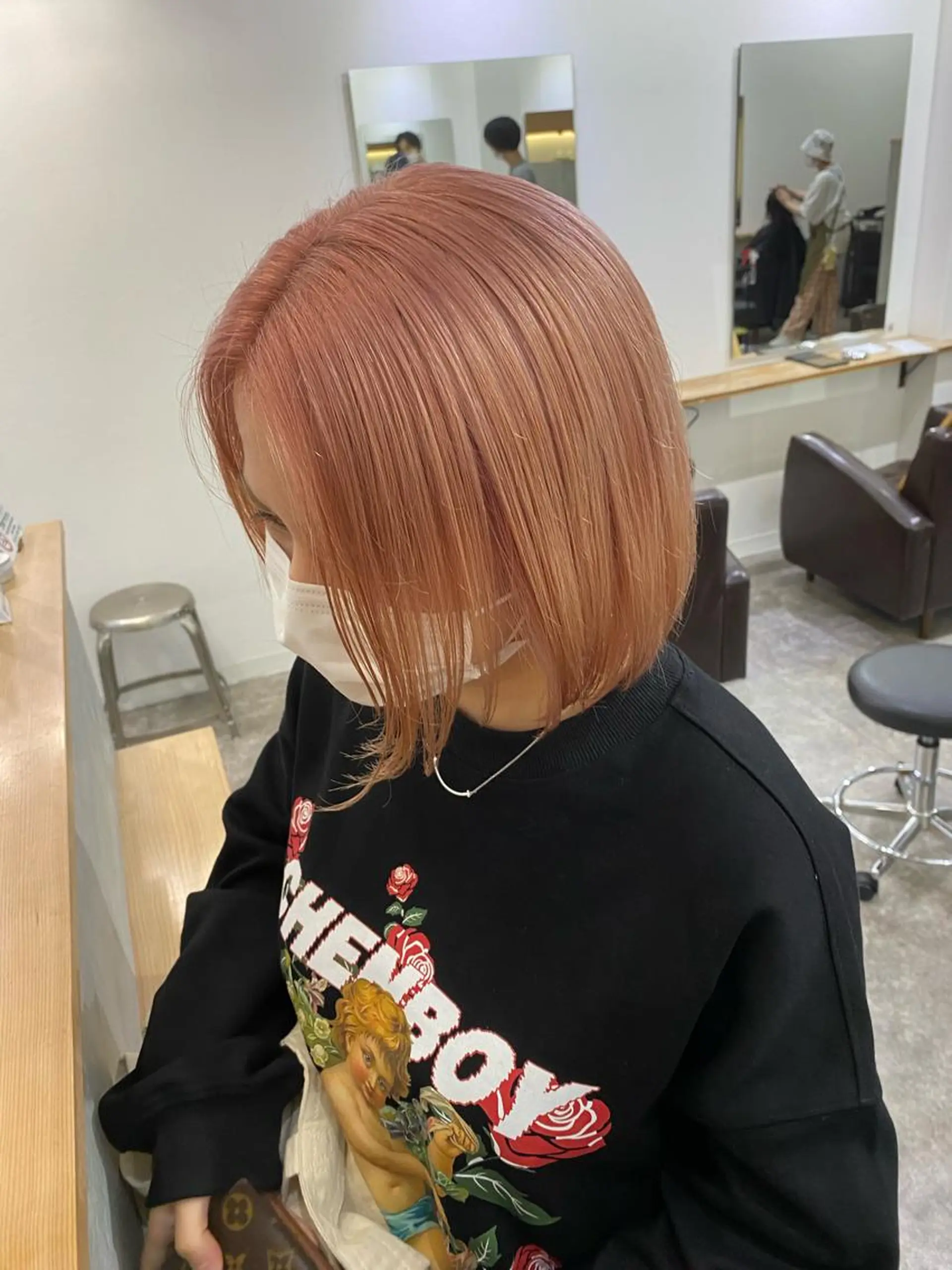 ショート カラー ハイトーンカラー ピンクカラー ヘアカラー 森貴裕/ベージュ/ パーマ/オリーブのヘアスタイル