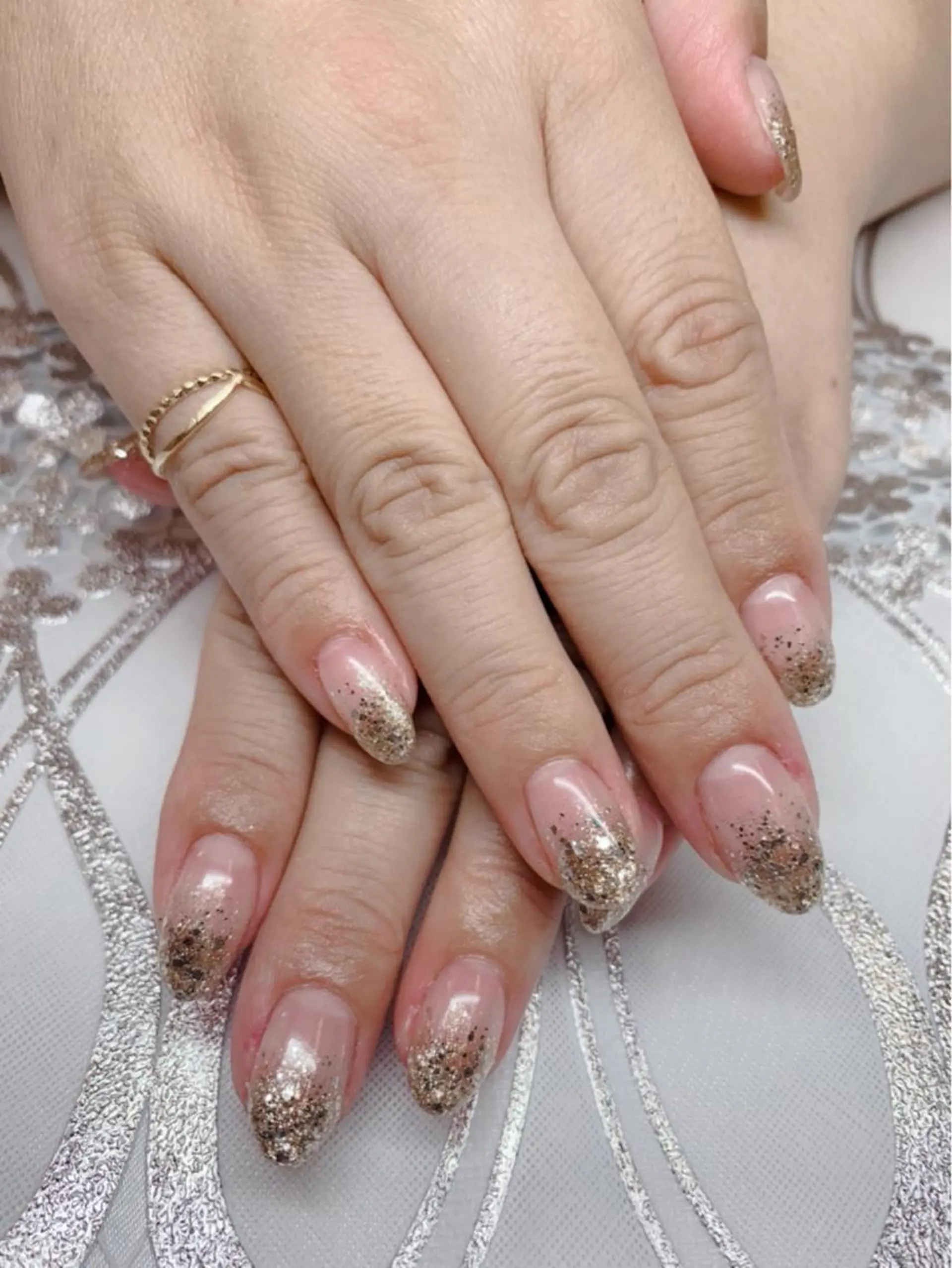 ネイル ジェルネイル グラデーション キラキラネイル ラメ(グリッター) ラメグラデーション ハンドネイル フットネイル T. kayoのネイルデザイン